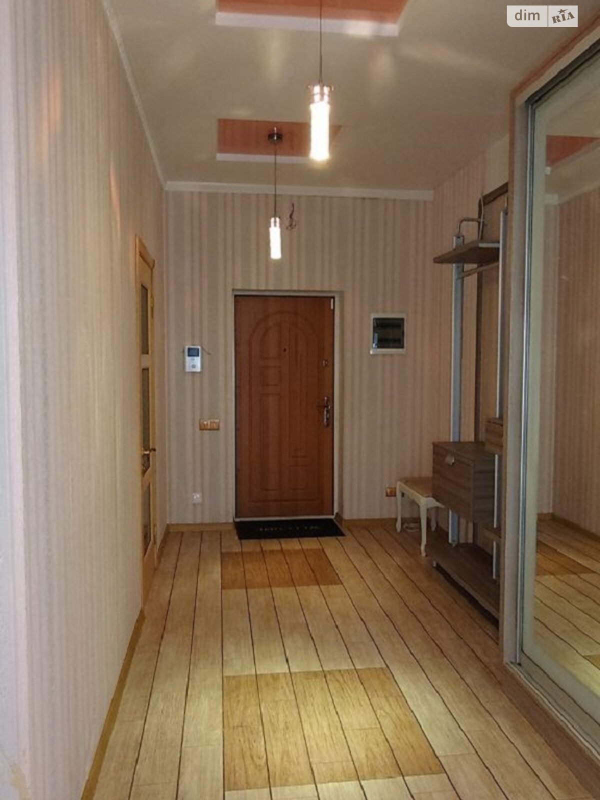 Продажа трехкомнатной квартиры в Одессе, на ул. Артура Савельева 4, кв. 6, район Приморский фото 1