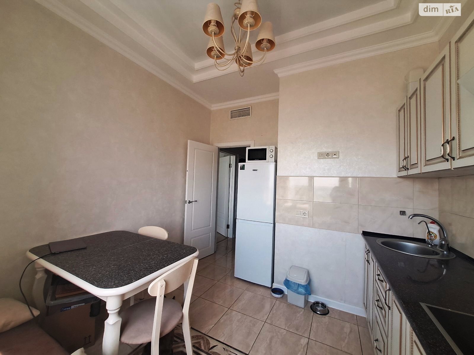 Продажа однокомнатной квартиры в Одессе, на пер. Асташкина 29 корпус 1, район Приморский фото 1 Продажа однокомнатной квартиры в Одессе, на пер. Асташкина 29 корпус 1, район Приморский фото 1