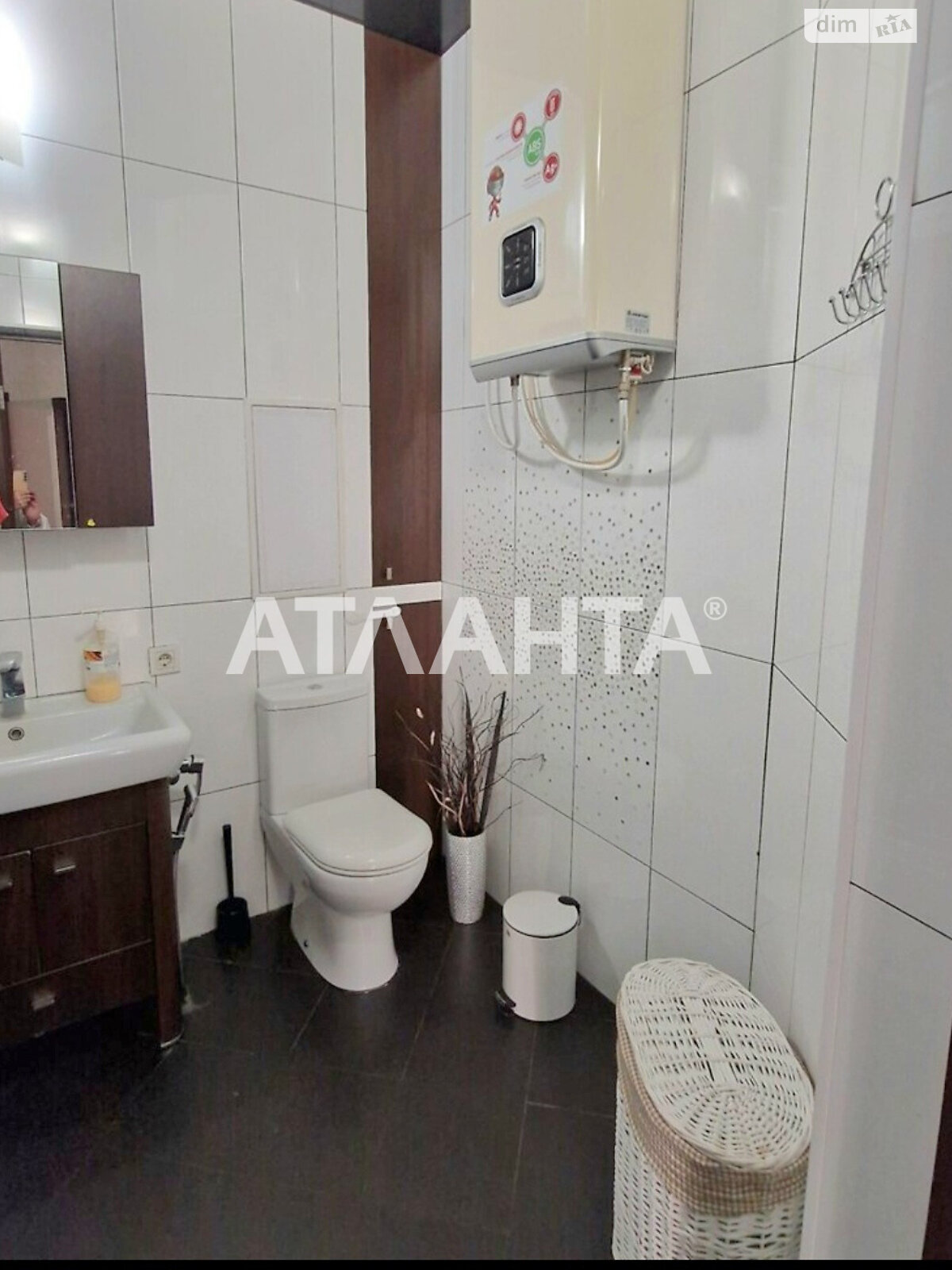Продаж двокімнатної квартири в Одесі, на вул. Балківська, район Приморський фото 1 Продаж двокімнатної квартири в Одесі, на вул. Балківська, район Приморський фото 1