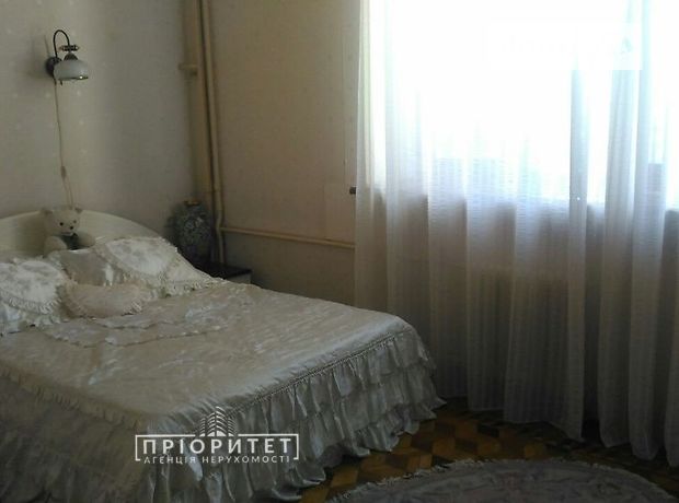 Продажа пятикомнатной квартиры в Одессе, на пер. Банный район Приморский фото 1 Продажа пятикомнатной квартиры в Одессе, на пер. Банный район Приморский фото 1
