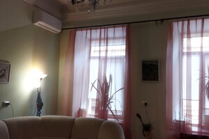 Продаж чотирикімнатної квартири в Одесі, на вул. Базарна, район Приморський фото 2
