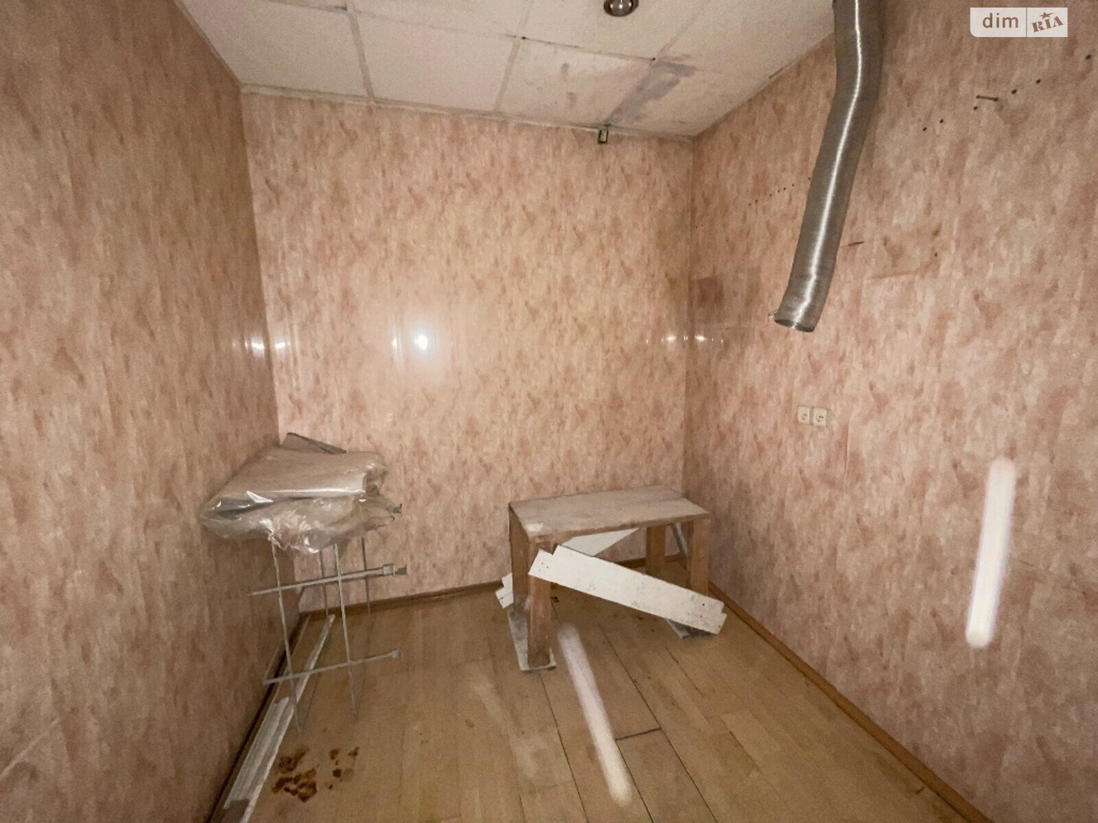 Продаж чотирикімнатної квартири в Одесі, на вул. Базарна, район Приморський фото 1 Продаж чотирикімнатної квартири в Одесі, на вул. Базарна, район Приморський фото 1