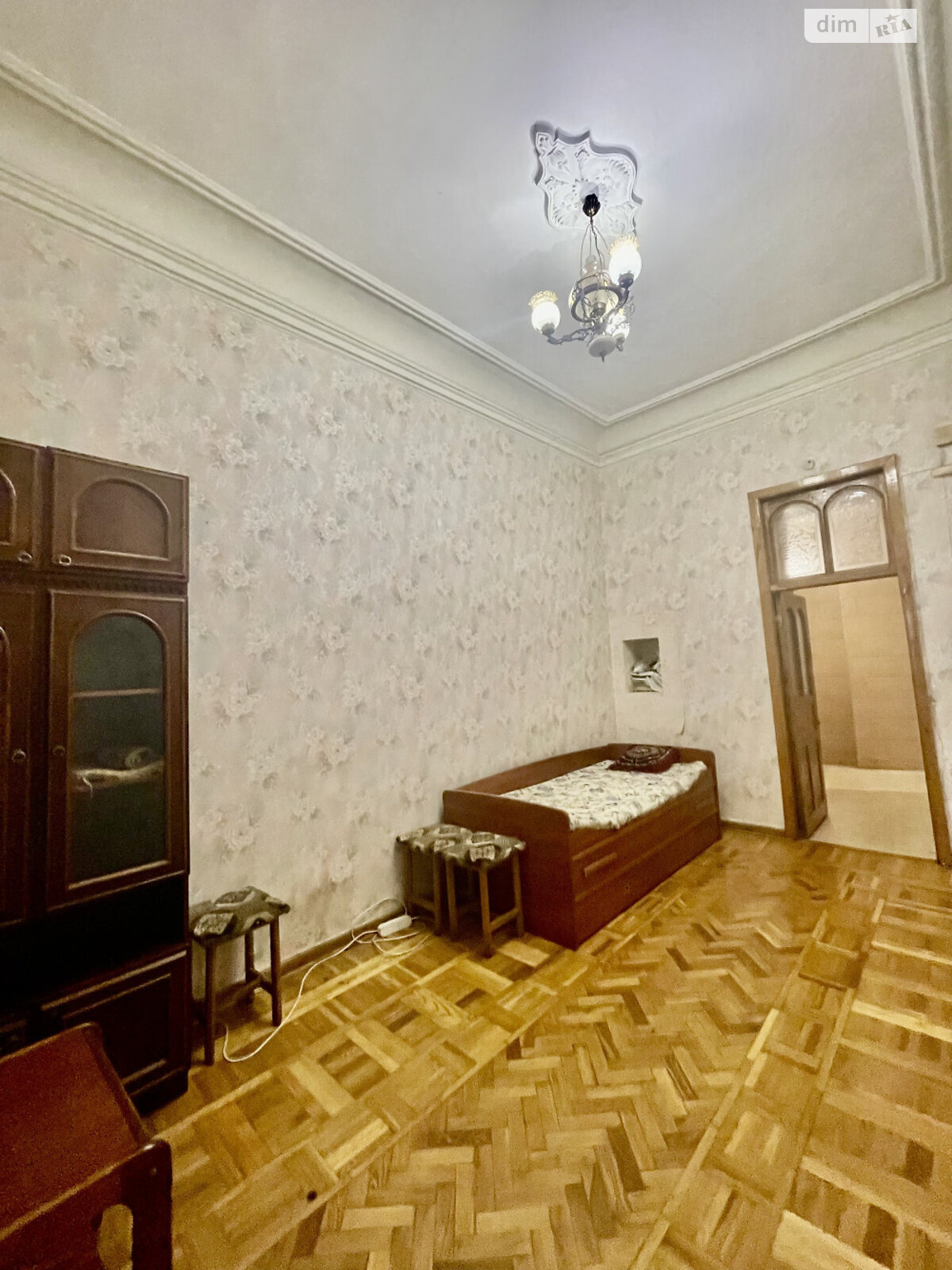Продаж трикімнатної квартири в Одесі, на вул. Базарна, район Приморський фото 1