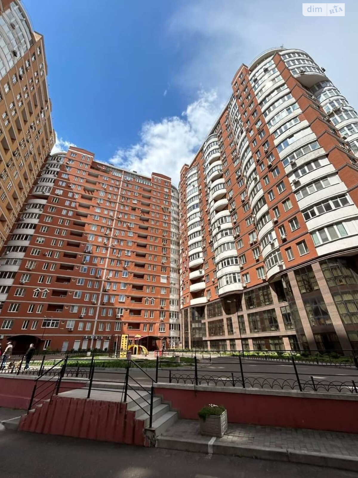 Продажа трехкомнатной квартиры в Одессе, на ул. Базарная, район Приморский фото 1 Продажа трехкомнатной квартиры в Одессе, на ул. Базарная, район Приморский фото 1