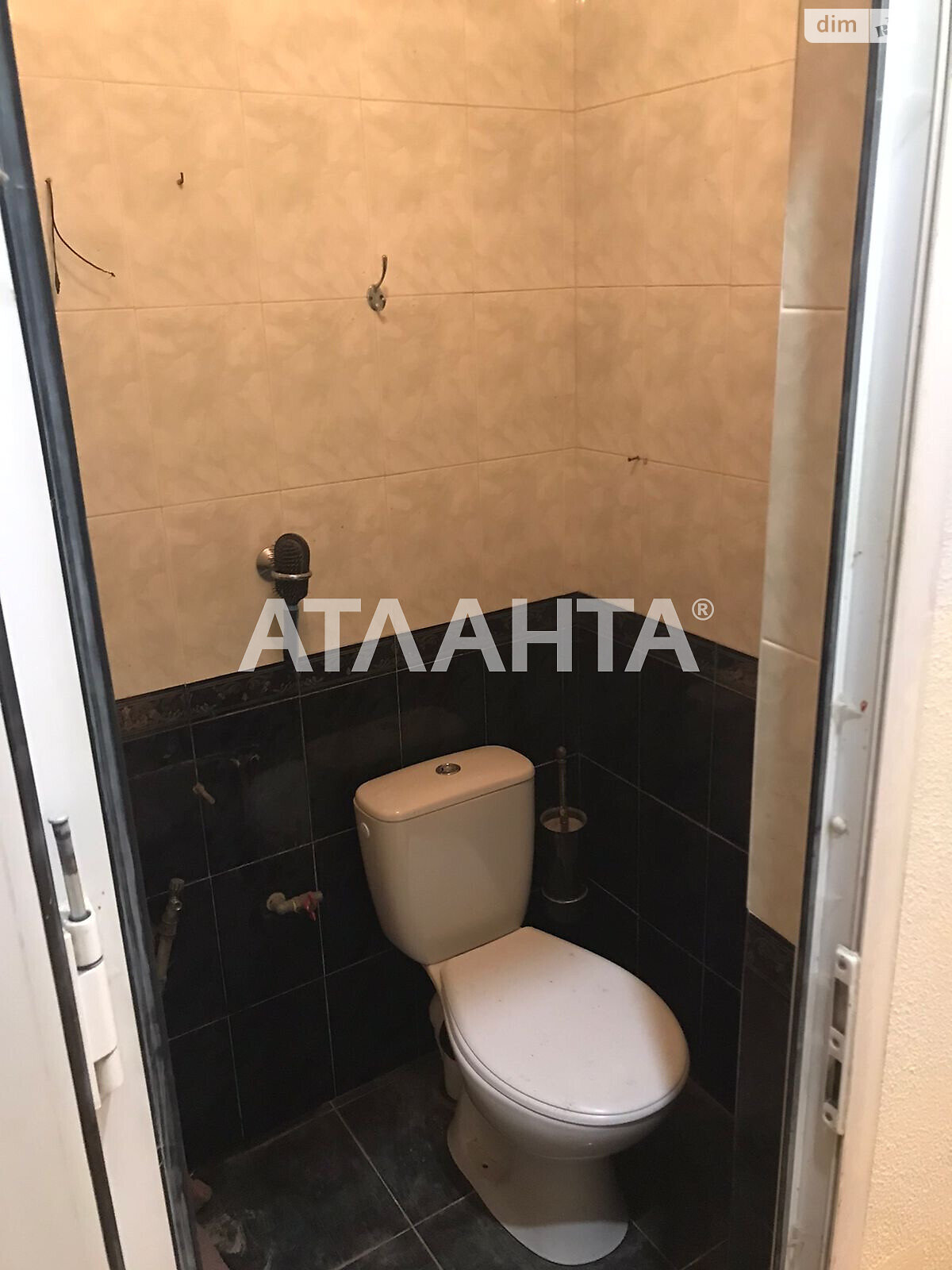 Продаж чотирикімнатної квартири в Одесі, на вул. Базарна, район Приморський фото 1 Продаж чотирикімнатної квартири в Одесі, на вул. Базарна, район Приморський фото 1