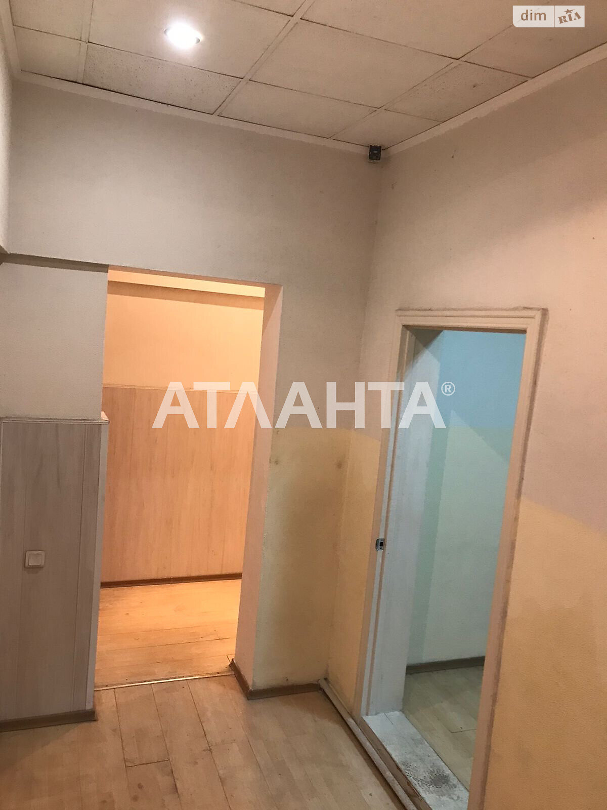 Продаж чотирикімнатної квартири в Одесі, на вул. Базарна, район Приморський фото 1 Продаж чотирикімнатної квартири в Одесі, на вул. Базарна, район Приморський фото 1