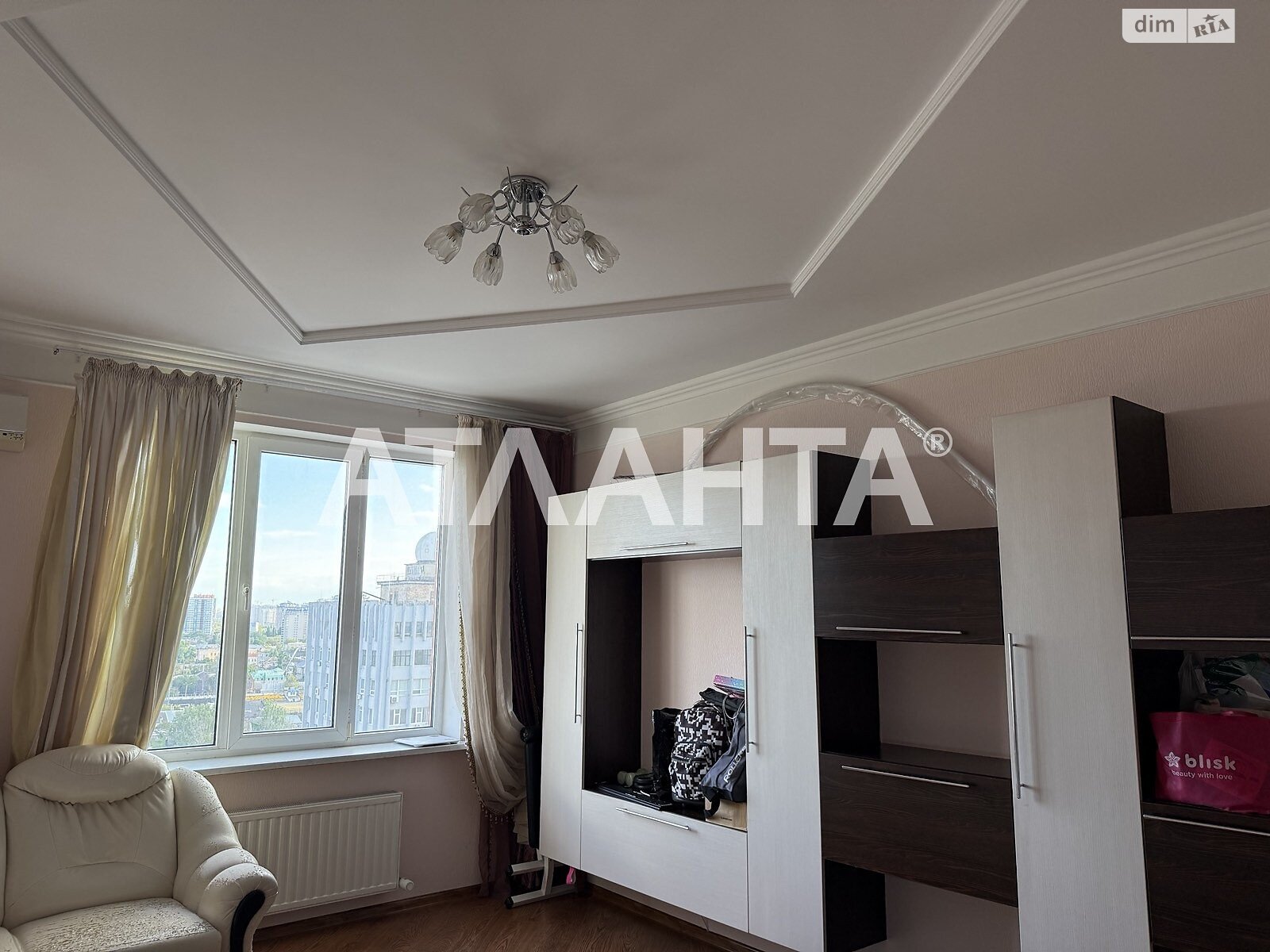 Продажа четырехкомнатной квартиры в Одессе, на ул. Базарная, район Приморский фото 1 Продажа четырехкомнатной квартиры в Одессе, на ул. Базарная, район Приморский фото 1