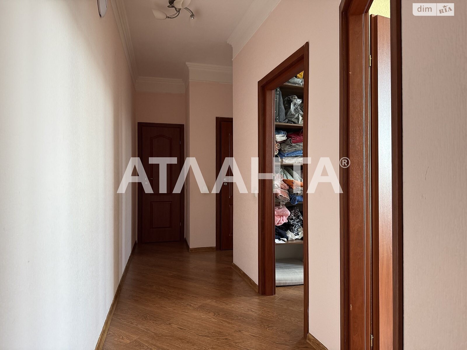 Продажа четырехкомнатной квартиры в Одессе, на ул. Базарная, район Приморский фото 1 Продажа четырехкомнатной квартиры в Одессе, на ул. Базарная, район Приморский фото 1