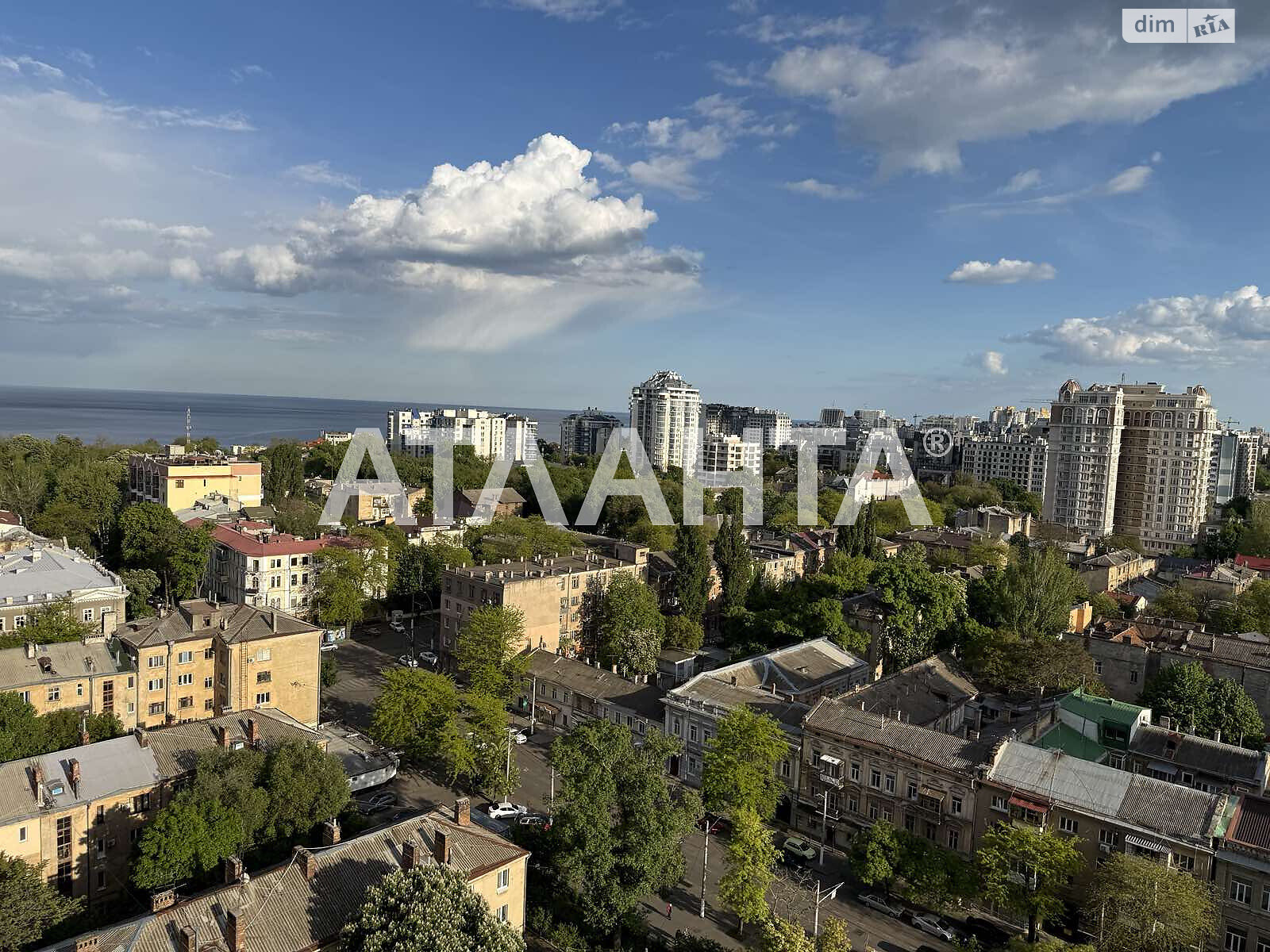 Продажа четырехкомнатной квартиры в Одессе, на ул. Базарная, район Приморский фото 1 Продажа четырехкомнатной квартиры в Одессе, на ул. Базарная, район Приморский фото 1