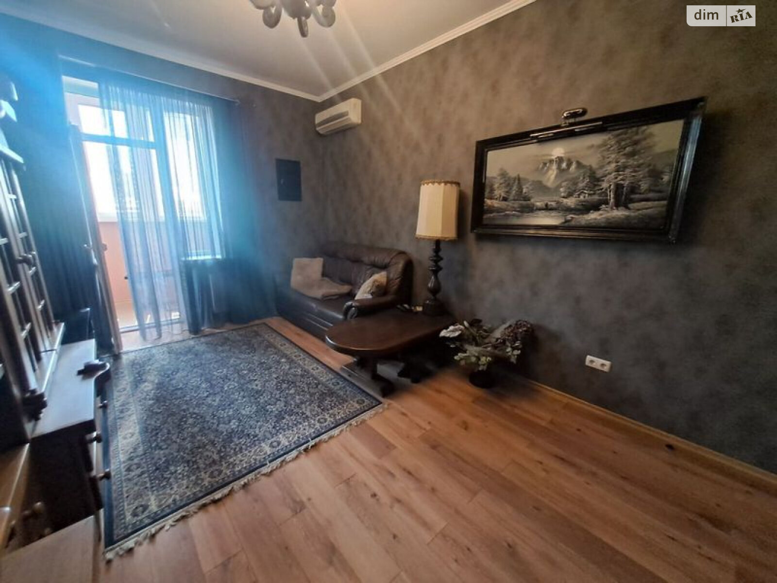 Продаж трикімнатної квартири в Одесі, на вул. Базарна, район Приморський фото 1 Продаж трикімнатної квартири в Одесі, на вул. Базарна, район Приморський фото 1