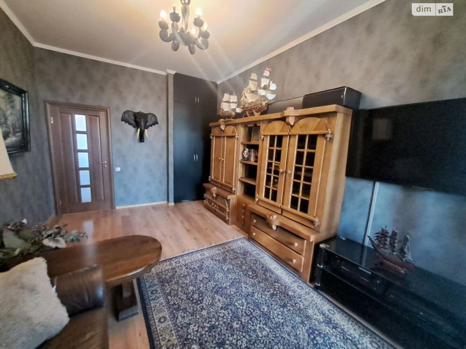 Продаж трикімнатної квартири в Одесі, на вул. Базарна, район Приморський фото 1 Продаж трикімнатної квартири в Одесі, на вул. Базарна, район Приморський фото 1