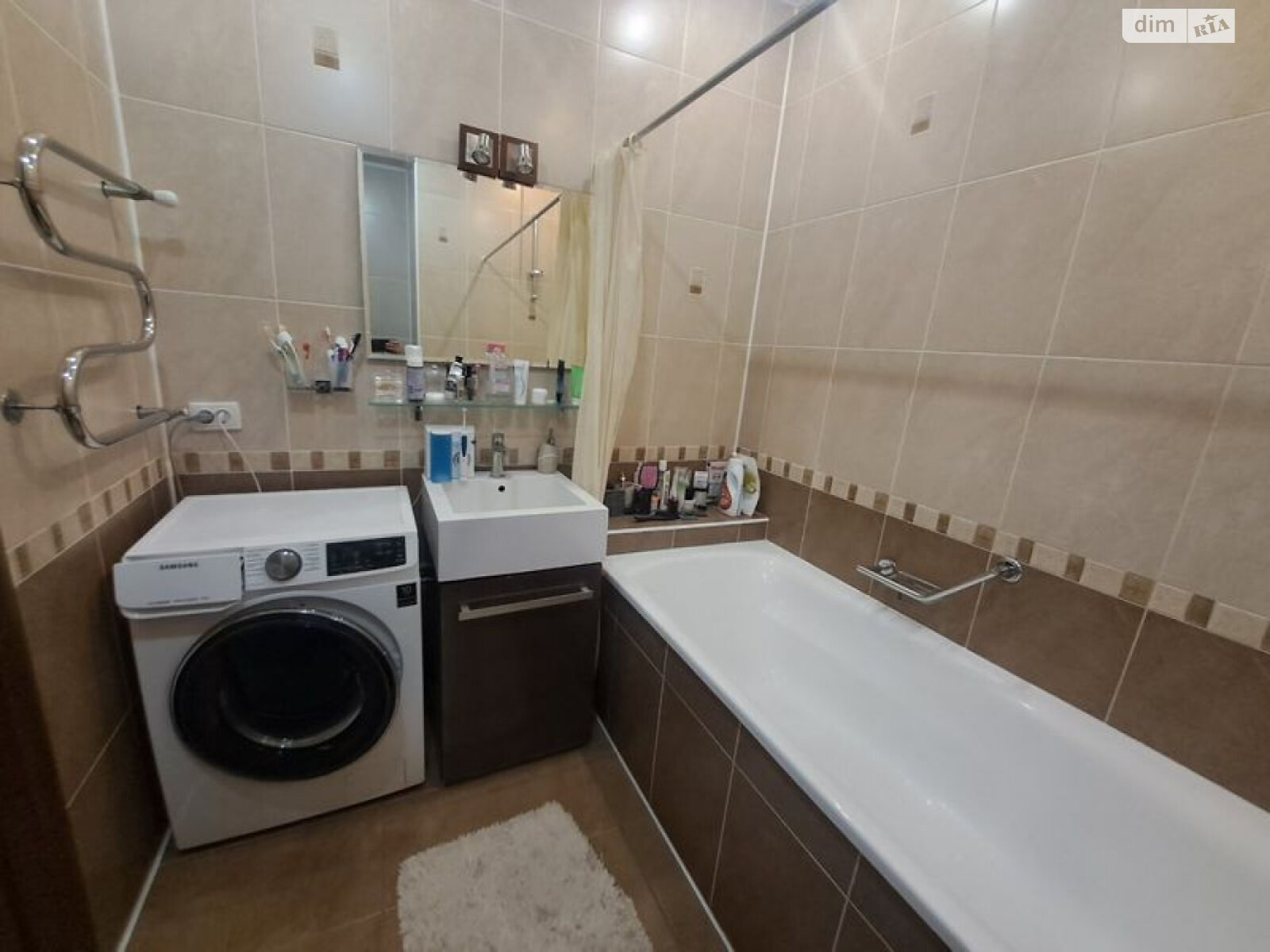 Продаж трикімнатної квартири в Одесі, на вул. Базарна, район Приморський фото 1 Продаж трикімнатної квартири в Одесі, на вул. Базарна, район Приморський фото 1