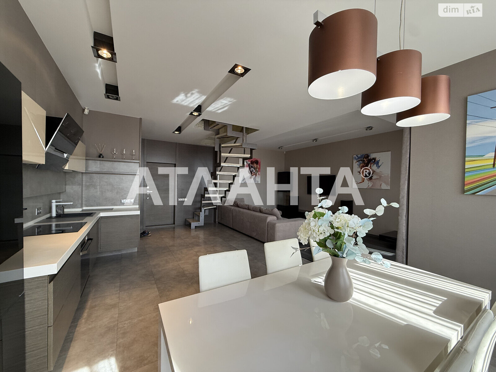 Продаж двокімнатної квартири в Одесі, на вул. Базарна 5/2, район Приморський фото 1 Продаж двокімнатної квартири в Одесі, на вул. Базарна 5/2, район Приморський фото 1