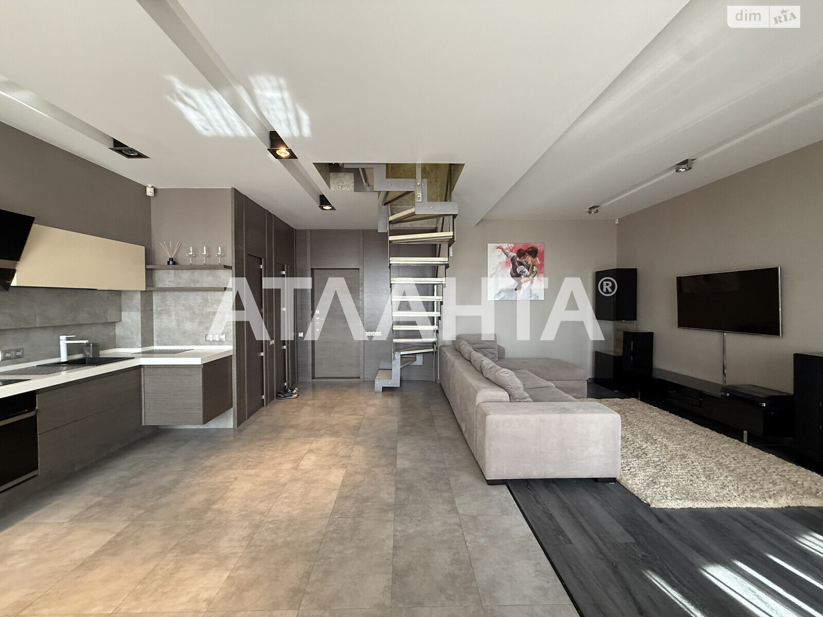 Продаж двокімнатної квартири в Одесі, на вул. Базарна 5/2, район Приморський фото 1 Продаж двокімнатної квартири в Одесі, на вул. Базарна 5/2, район Приморський фото 1