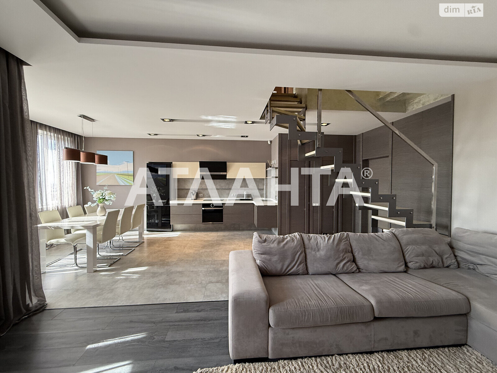 Продаж двокімнатної квартири в Одесі, на вул. Базарна 5/2, район Приморський фото 1 Продаж двокімнатної квартири в Одесі, на вул. Базарна 5/2, район Приморський фото 1