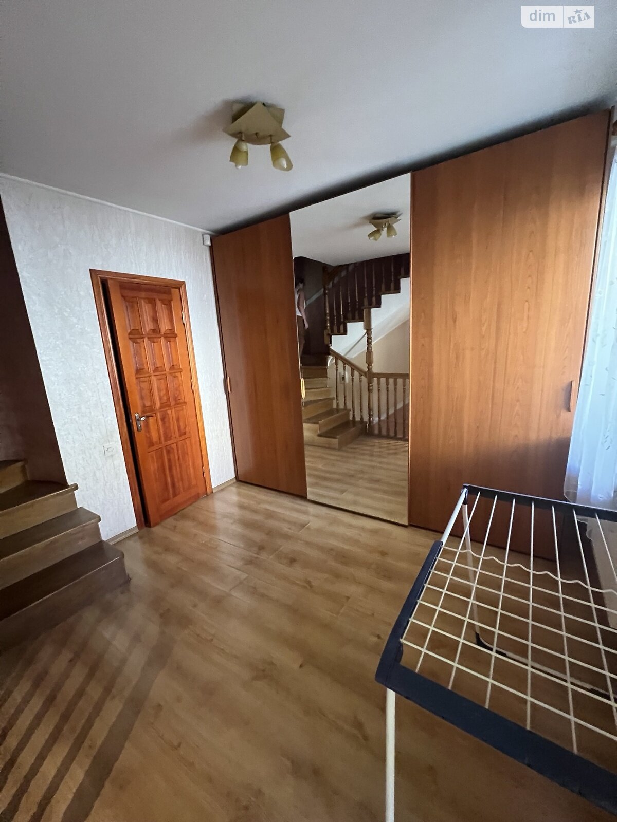 Продаж чотирикімнатної квартири в Одесі, на вул. Базарна, район Приморський фото 1 Продаж чотирикімнатної квартири в Одесі, на вул. Базарна, район Приморський фото 1