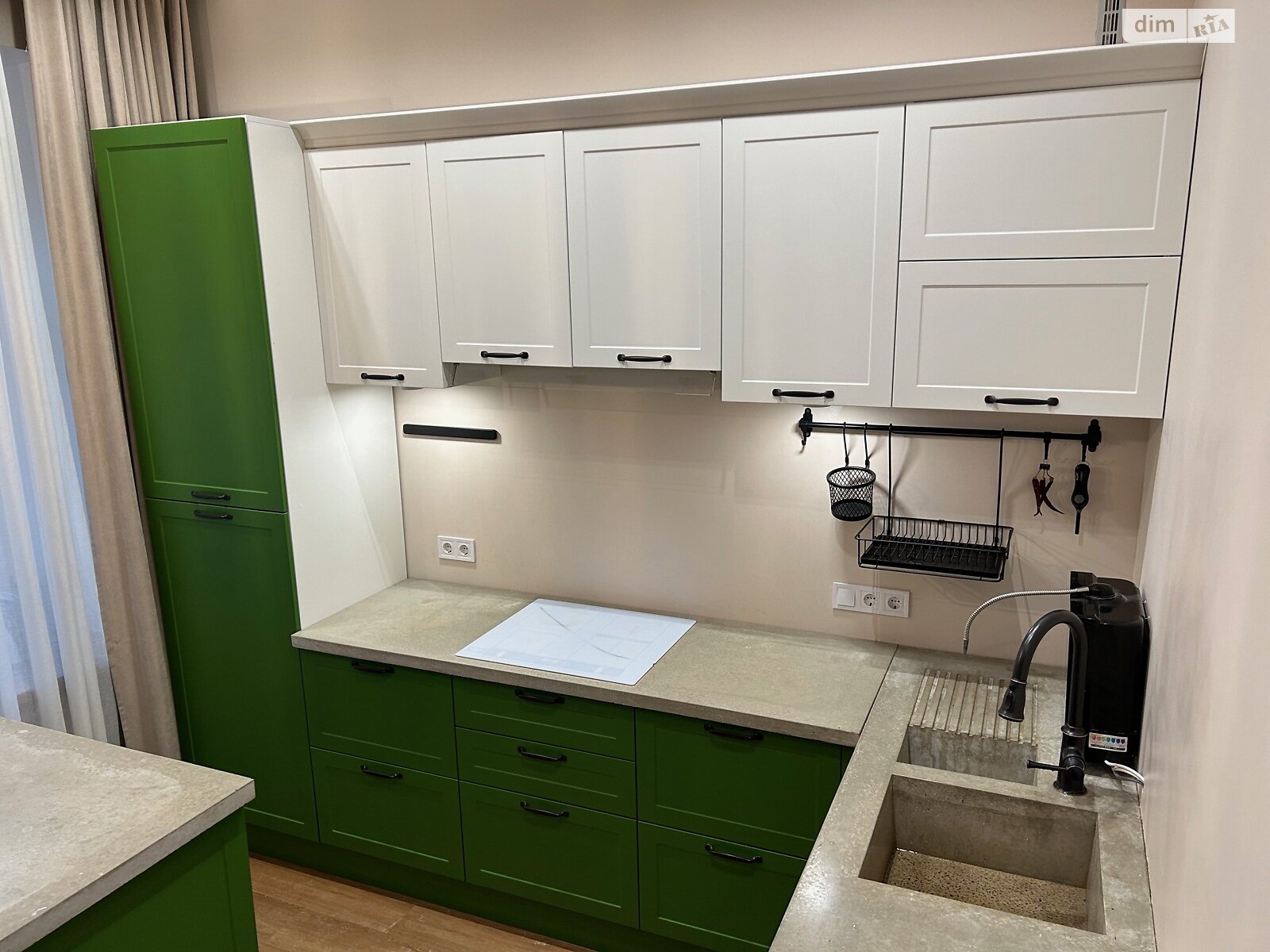 Продажа четырехкомнатной квартиры в Одессе, на ул. Базарная, район Приморский фото 1