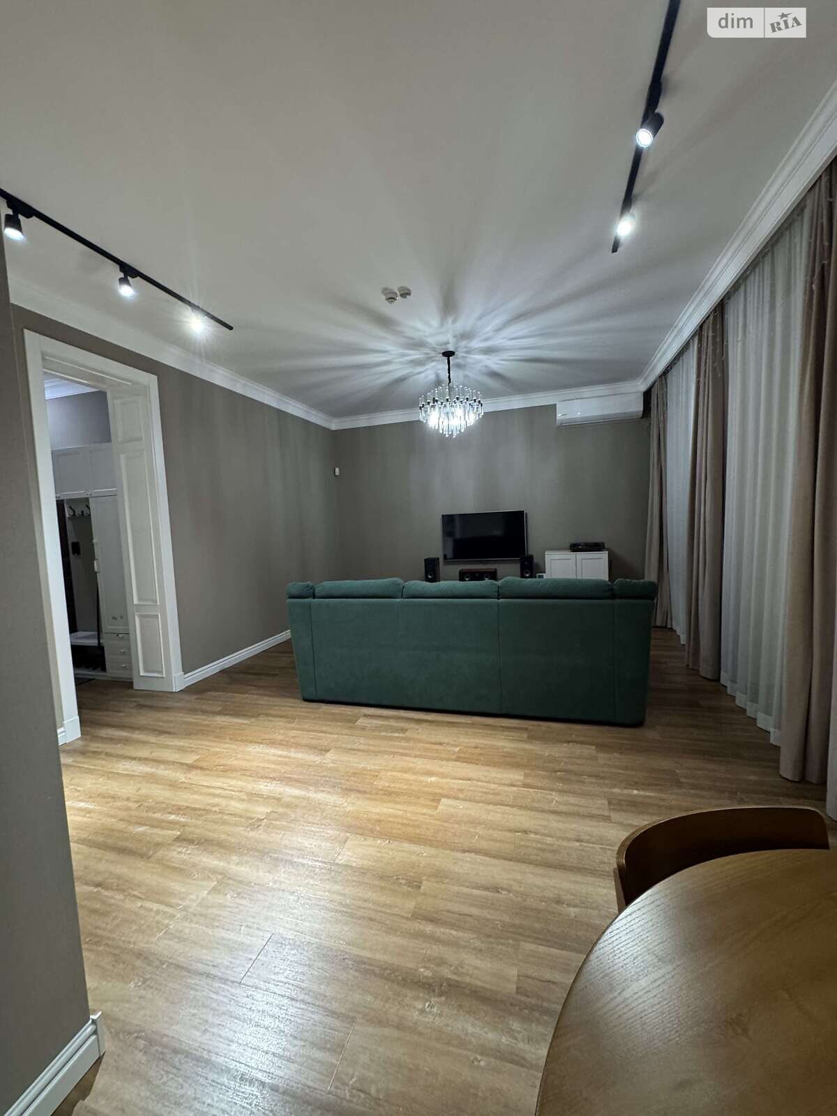 Продажа четырехкомнатной квартиры в Одессе, на ул. Базарная, район Приморский фото 1