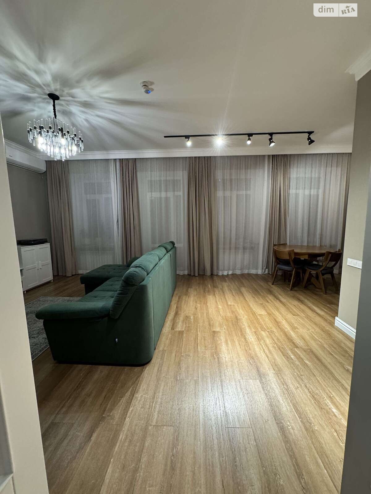 Продажа четырехкомнатной квартиры в Одессе, на ул. Базарная, район Приморский фото 1