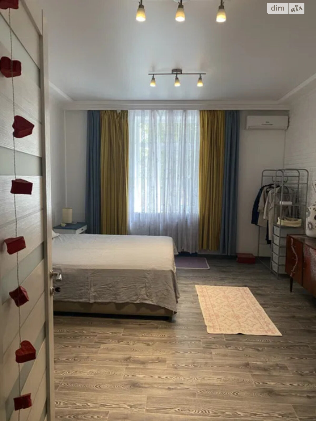 Продаж трикімнатної квартири в Одесі, на вул. Єврейська, район Приморський фото 1 Продаж трикімнатної квартири в Одесі, на вул. Єврейська, район Приморський фото 1