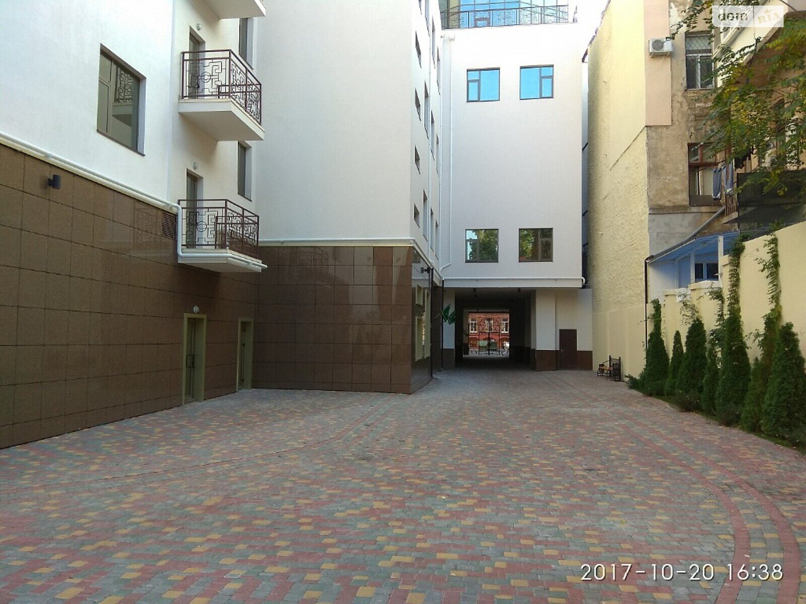 Продажа трехкомнатной квартиры в Одессе, на ул. Большая Арнаутская 26, район Приморский фото 1