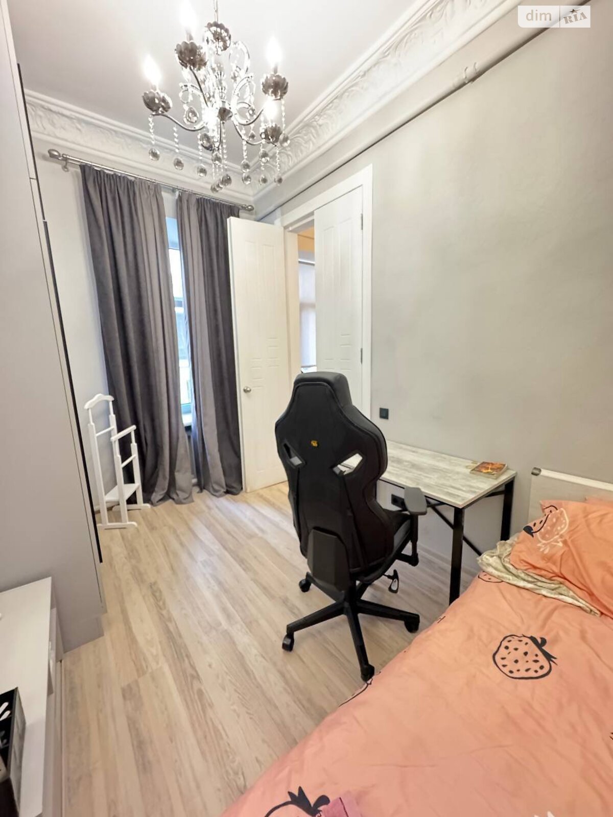 Продаж трикімнатної квартири в Одесі, на вул. Велика Арнаутська 59, район Приморський фото 1 Продаж трикімнатної квартири в Одесі, на вул. Велика Арнаутська 59, район Приморський фото 1