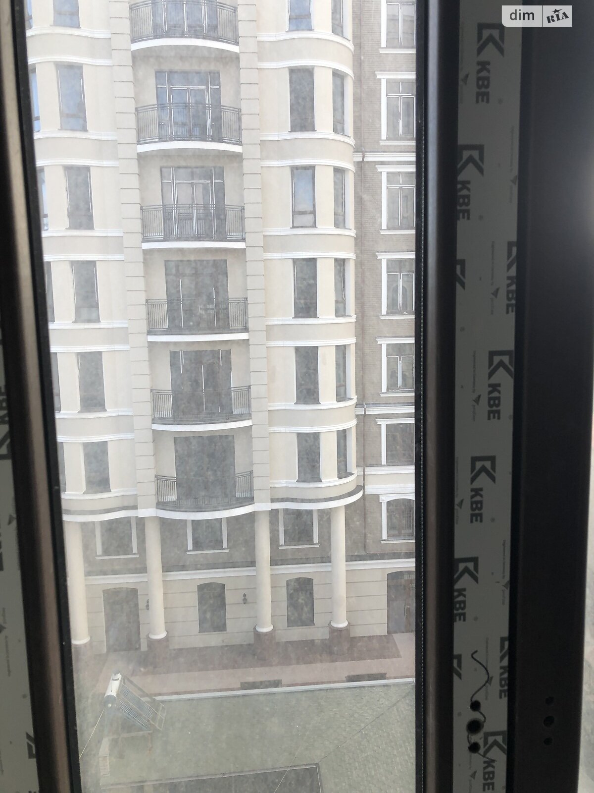 Продажа трехкомнатной квартиры в Одессе, на ул. Бориса Литвака 9, район Приморский фото 1 Продажа трехкомнатной квартиры в Одессе, на ул. Бориса Литвака 9, район Приморский фото 1