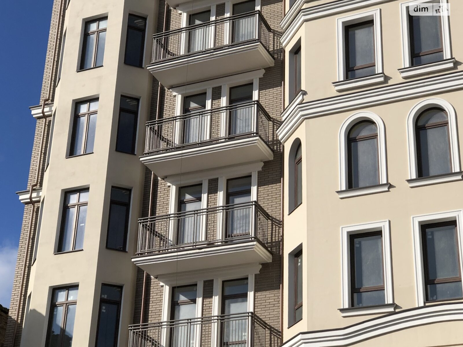 Продажа трехкомнатной квартиры в Одессе, на ул. Бориса Литвака 9, район Приморский фото 1 Продажа трехкомнатной квартиры в Одессе, на ул. Бориса Литвака 9, район Приморский фото 1