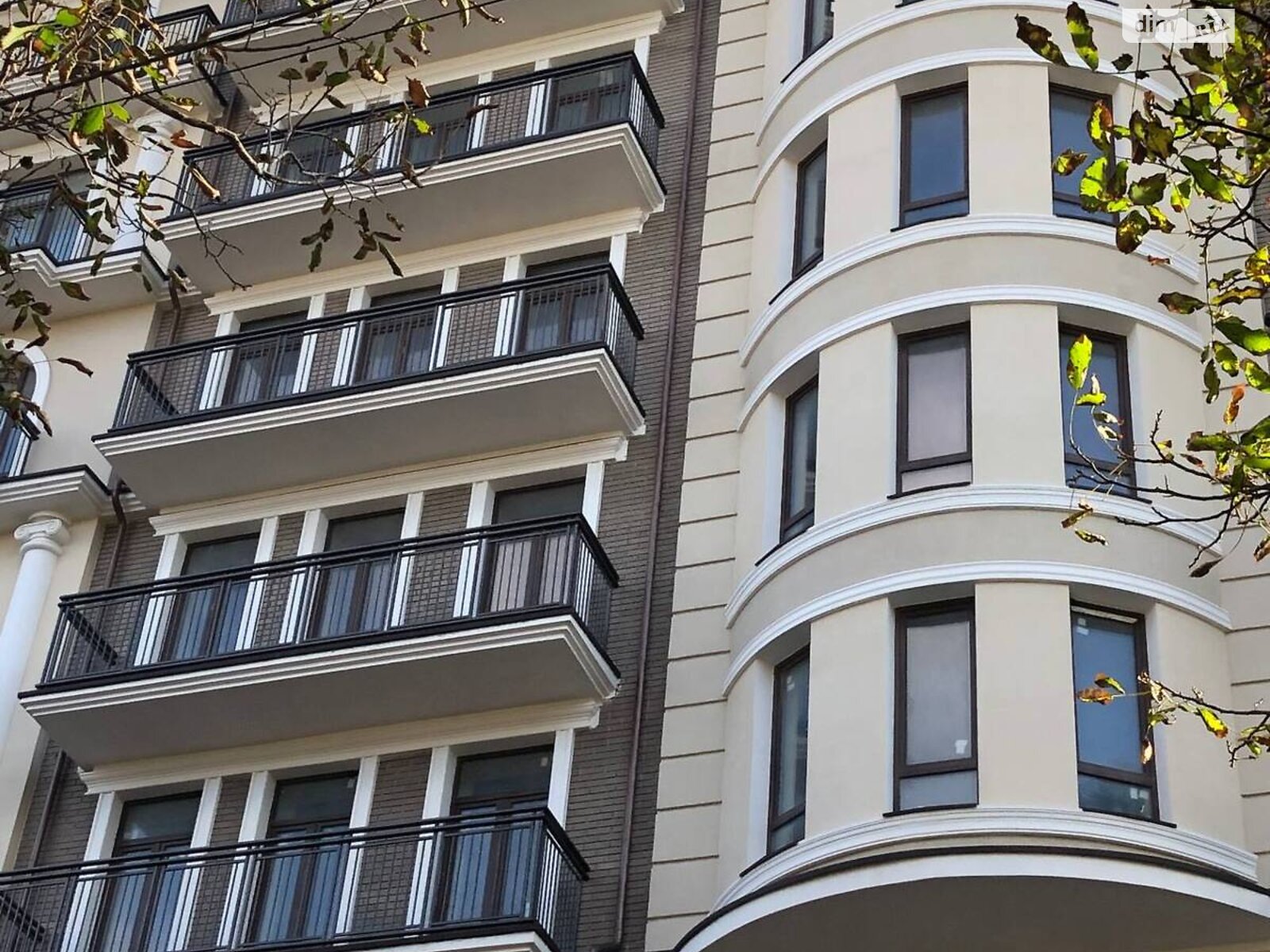 Продажа трехкомнатной квартиры в Одессе, на ул. Бориса Литвака 9, район Центр фото 1 Продажа трехкомнатной квартиры в Одессе, на ул. Бориса Литвака 9, район Центр фото 1
