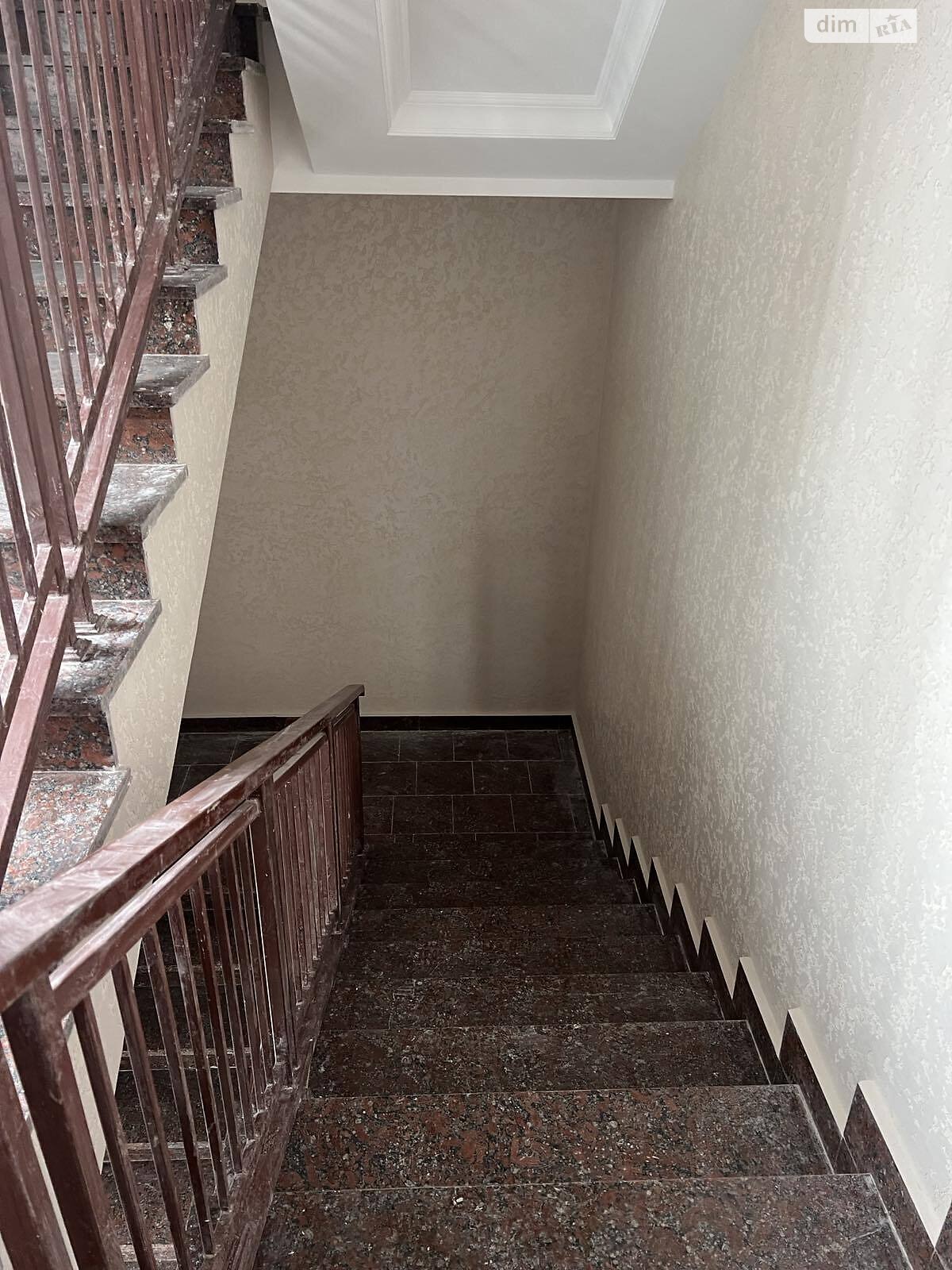 Продаж трикімнатної квартири в Одесі, на вул. Бориса Літвака 9, район Приморський фото 1 Продаж трикімнатної квартири в Одесі, на вул. Бориса Літвака 9, район Приморський фото 1