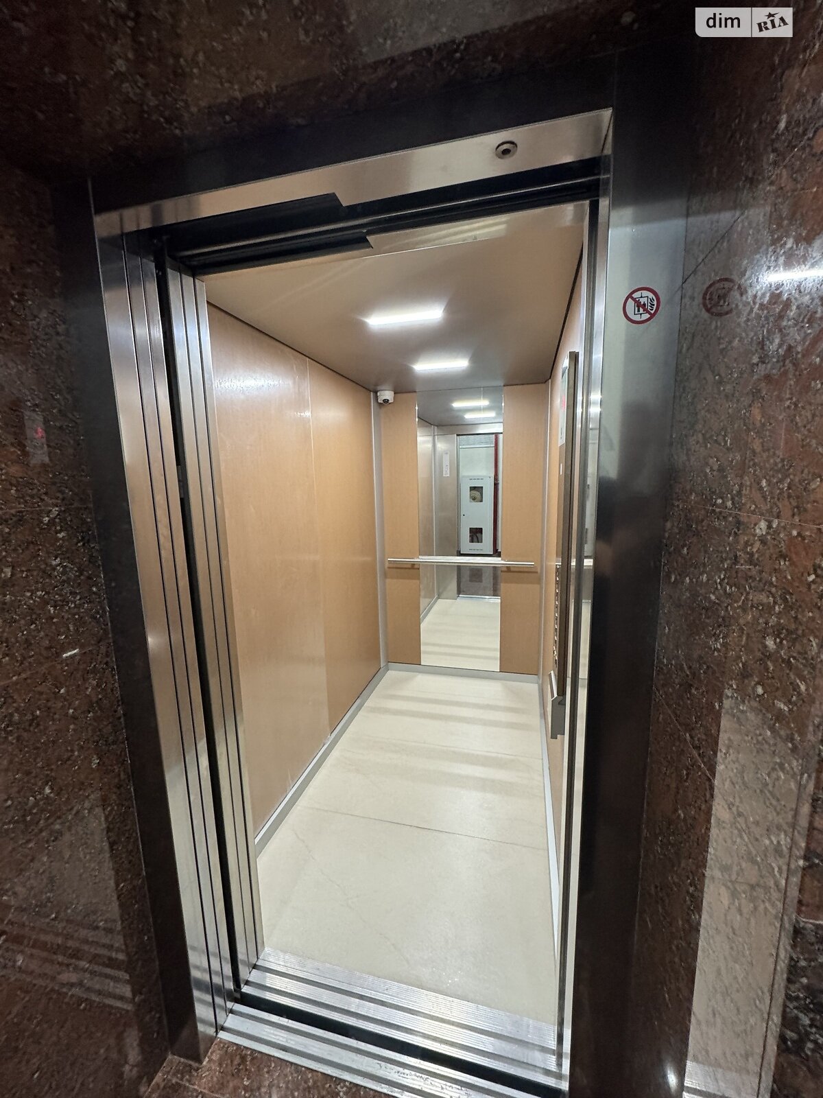 Продажа двухкомнатной квартиры в Одессе, на ул. Бориса Литвака 9, кв. 11, район Приморский фото 1