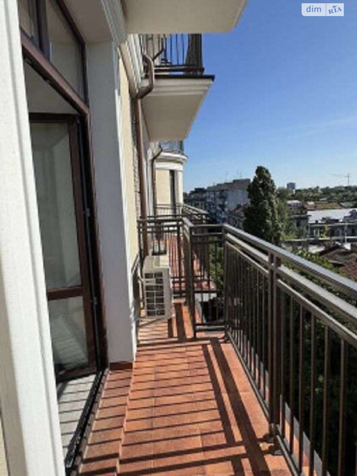 Продажа трехкомнатной квартиры в Одессе, на ул. Бориса Литвака 9, район Приморский фото 1