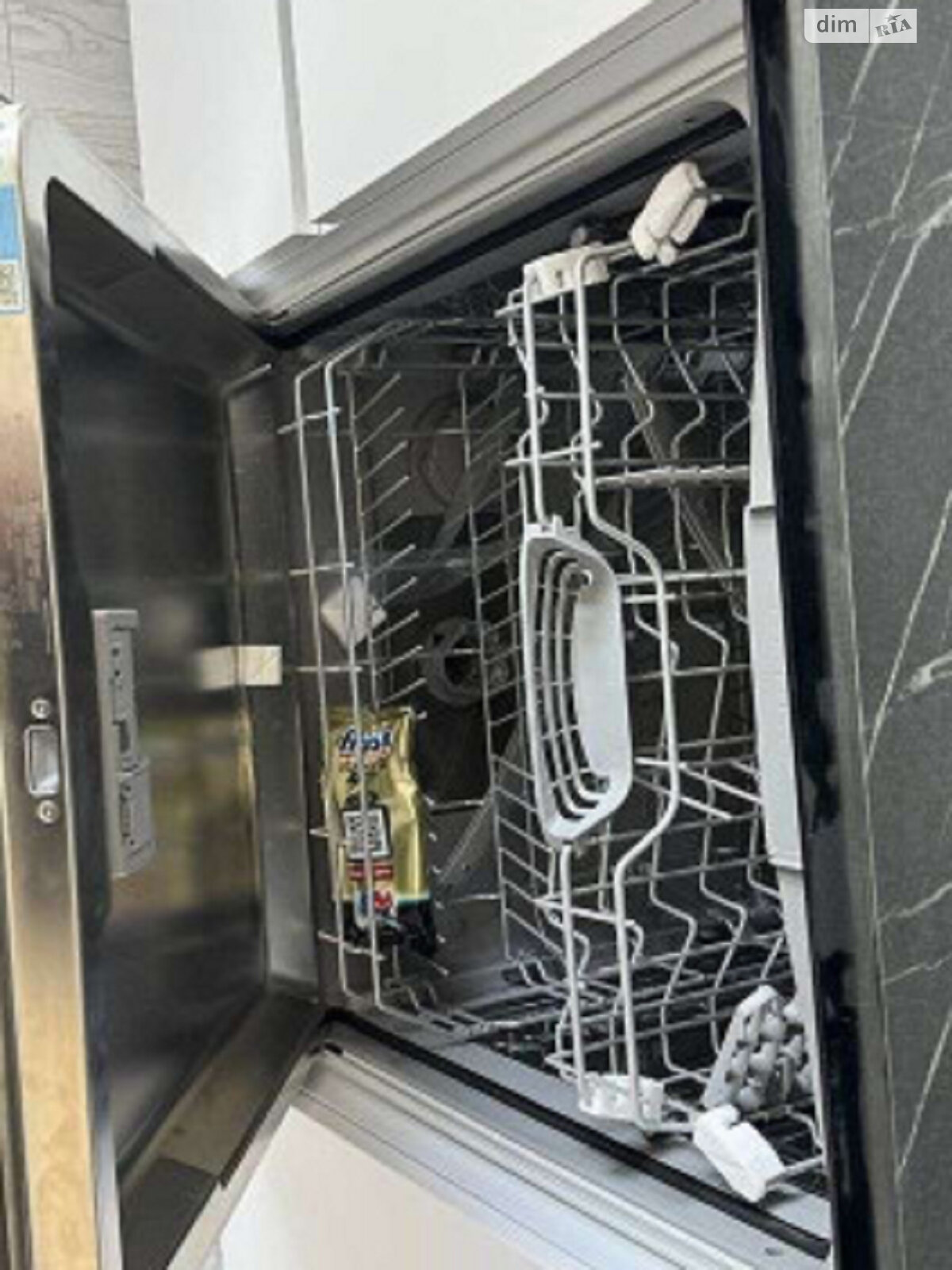 Продажа трехкомнатной квартиры в Одессе, на ул. Бориса Литвака 9, район Приморский фото 1