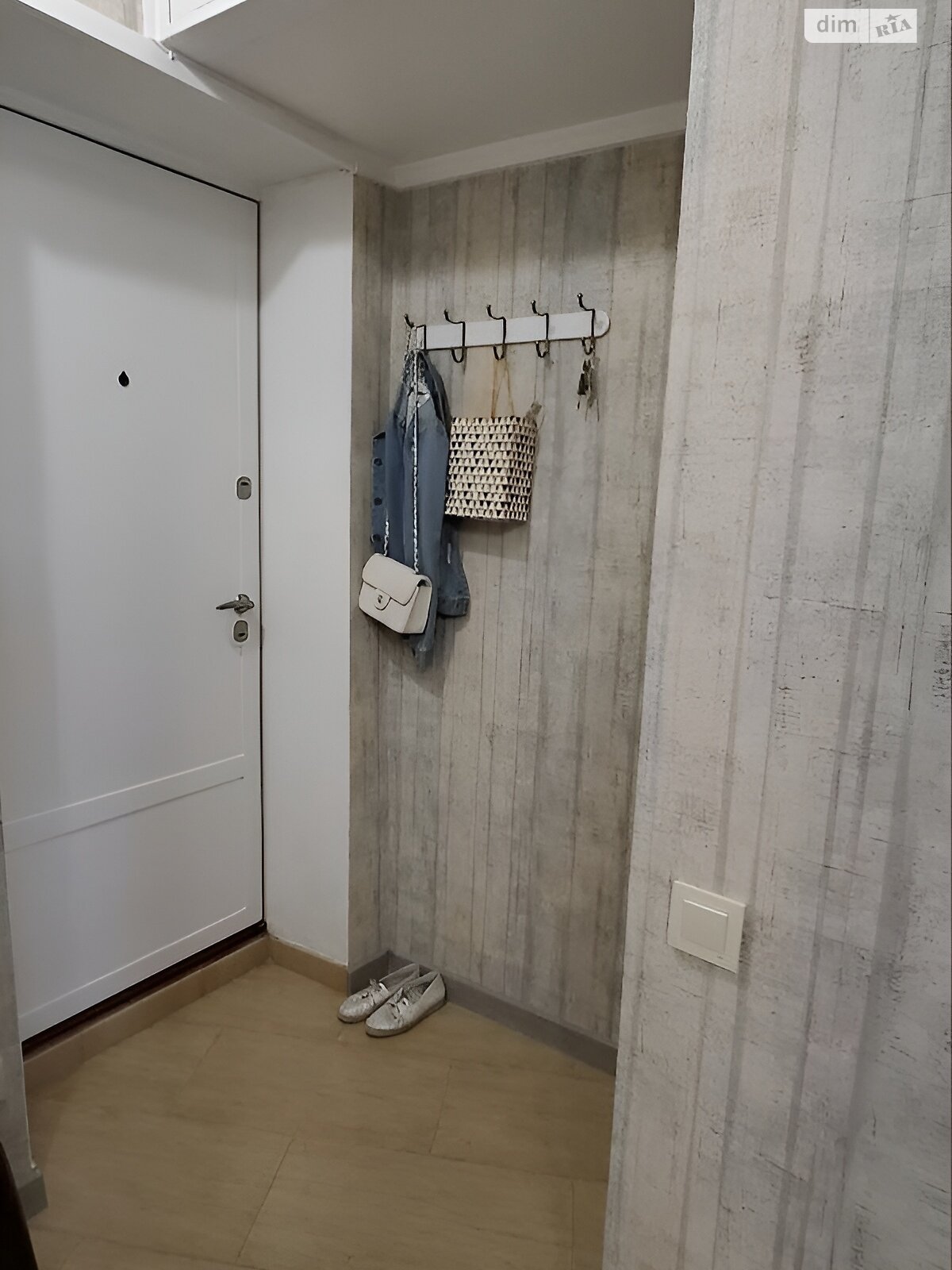 Продаж однокімнатної квартири в Одесі, на просп. Гагаріна 15, район Приморський фото 1 Продаж однокімнатної квартири в Одесі, на просп. Гагаріна 15, район Приморський фото 1