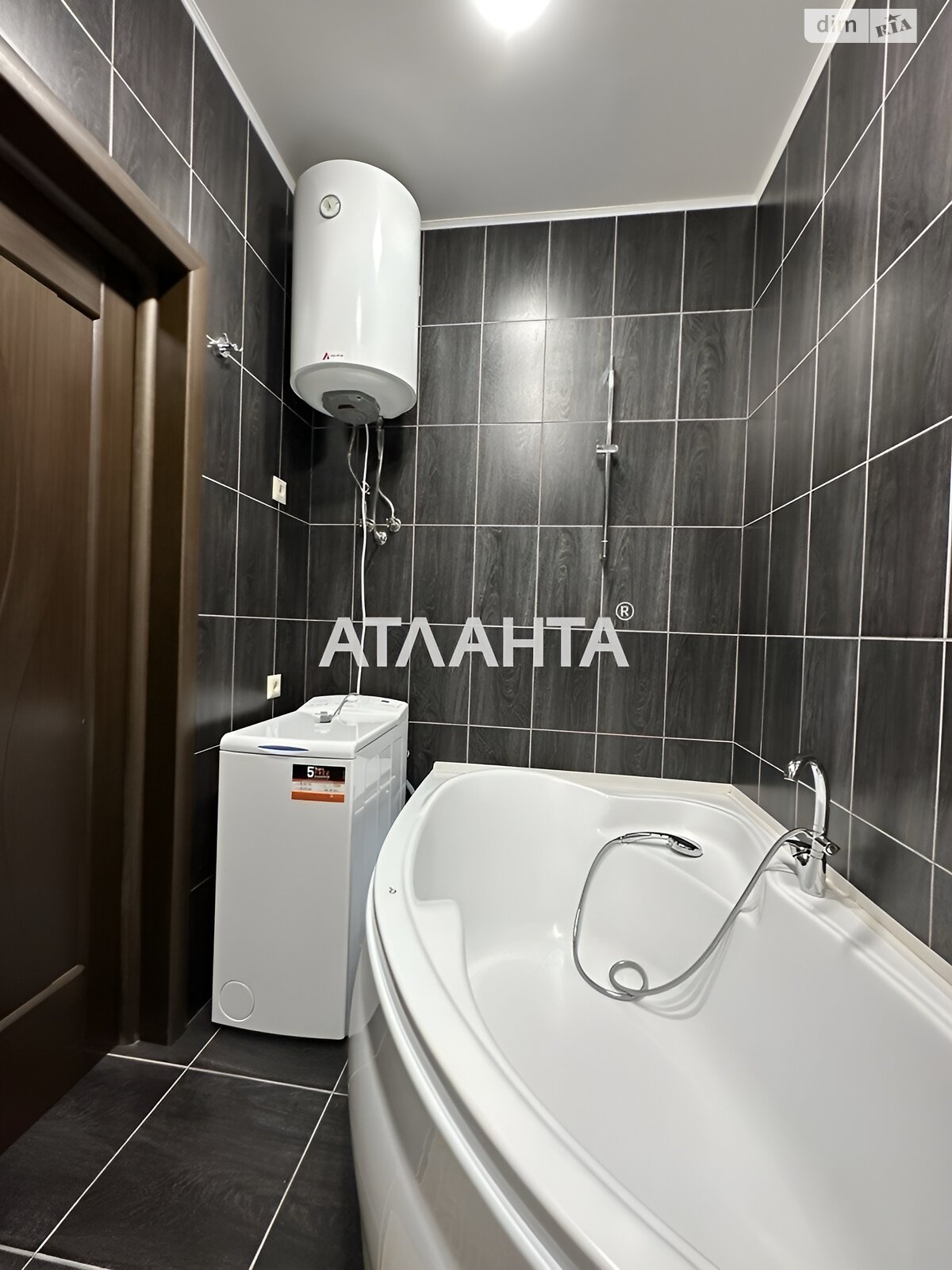 Продаж двокімнатної квартири в Одесі, на 2-й пров. Черепанових 12, район Приморський фото 1 Продаж двокімнатної квартири в Одесі, на 2-й пров. Черепанових 12, район Приморський фото 1