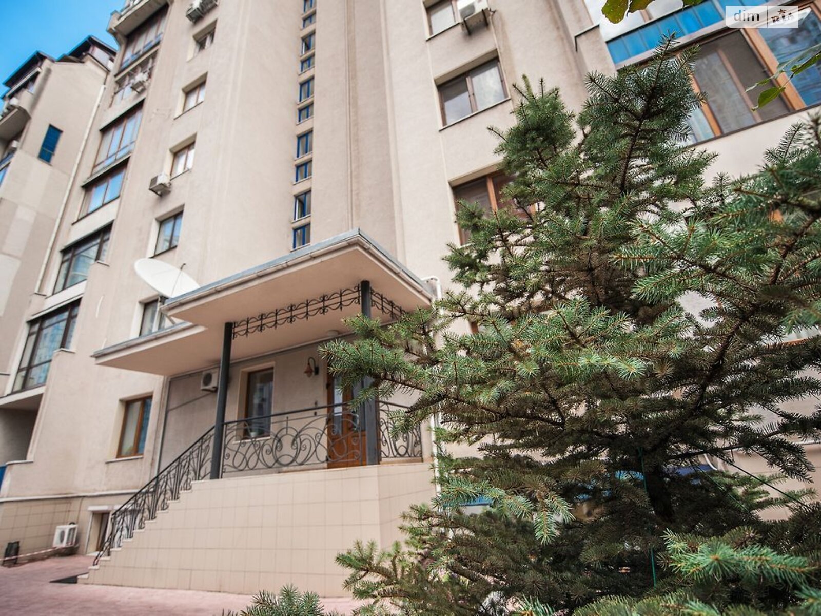 Продажа четырехкомнатной квартиры в Одессе, на ул. Черноморская, район Приморский фото 1