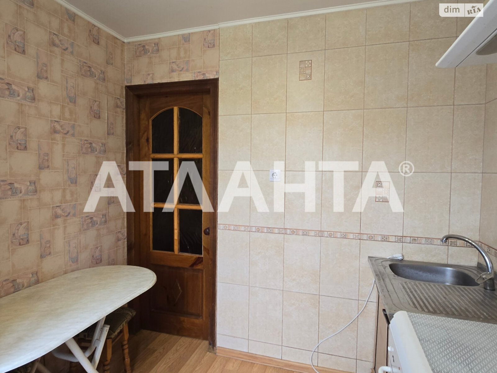 Продажа двухкомнатной квартиры в Одессе, на ул. Артура Савельева, район Приморский фото 1 Продажа двухкомнатной квартиры в Одессе, на ул. Артура Савельева, район Приморский фото 1