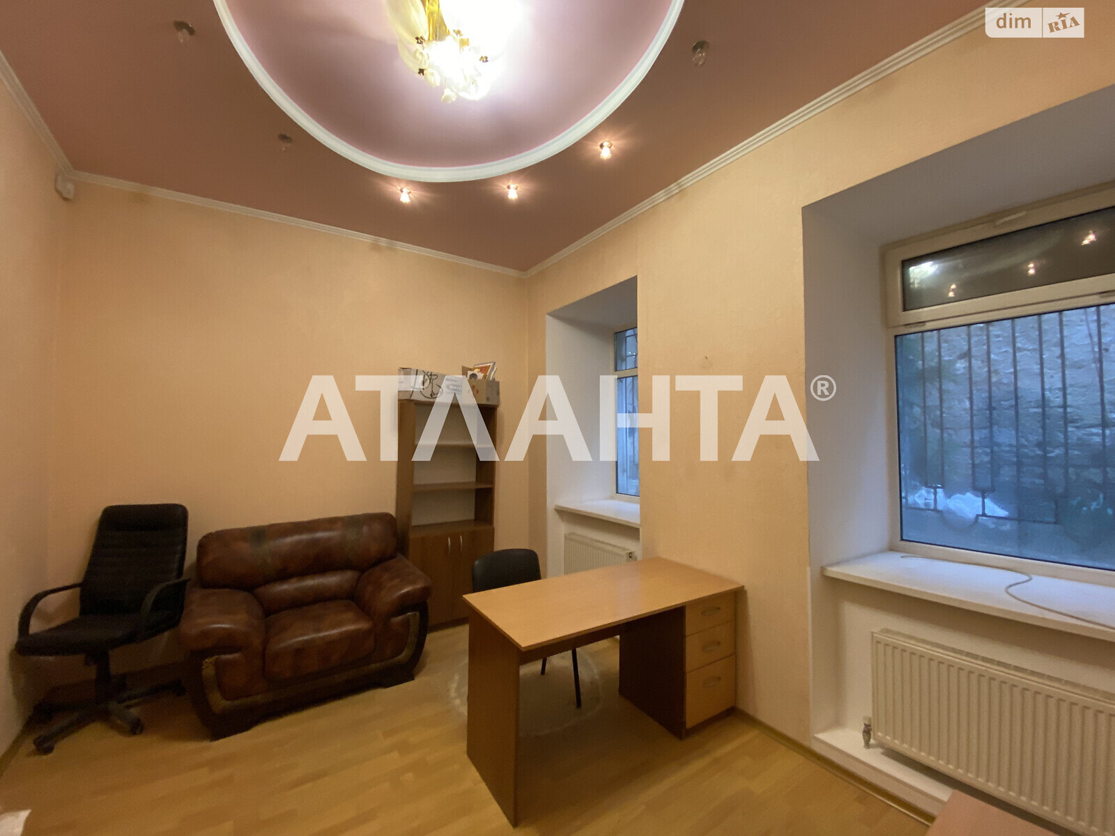 Продаж трикімнатної квартири в Одесі, на вул. Успенська, район Приморський фото 1 Продаж трикімнатної квартири в Одесі, на вул. Успенська, район Приморський фото 1