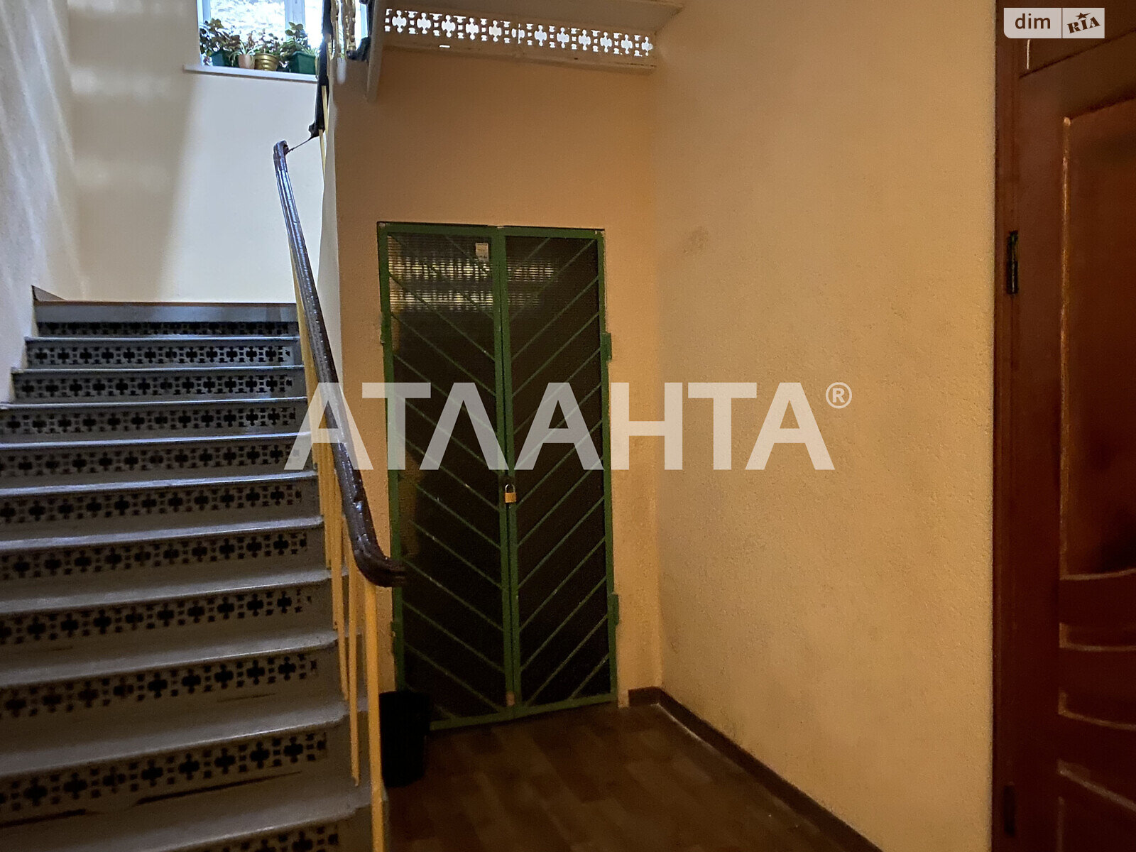 Продаж трикімнатної квартири в Одесі, на вул. Успенська, район Приморський фото 1 Продаж трикімнатної квартири в Одесі, на вул. Успенська, район Приморський фото 1