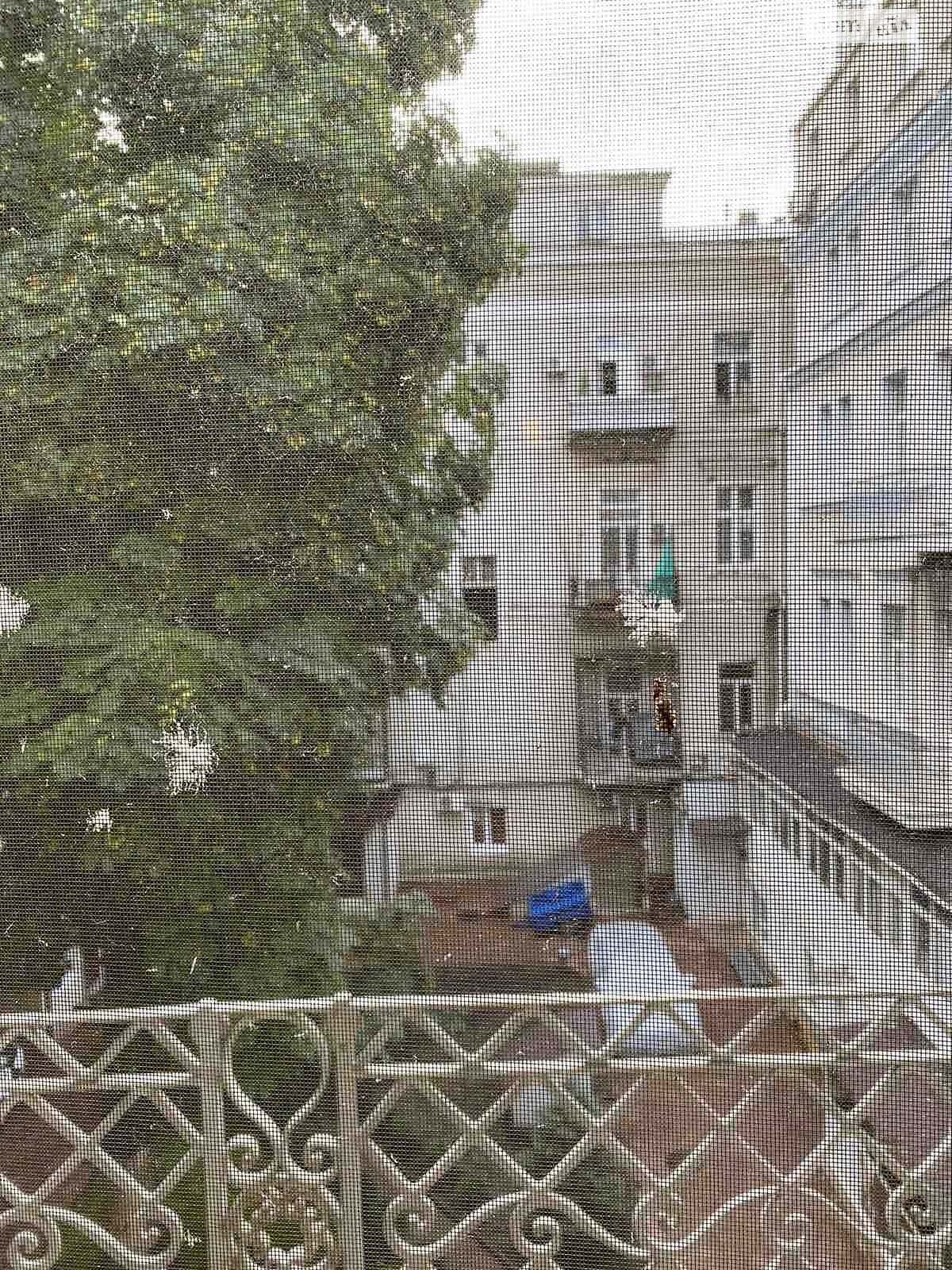 Продажа шестикомнатной квартиры в Одессе, на ул. Дерибасовская, район Приморский фото 1 Продажа шестикомнатной квартиры в Одессе, на ул. Дерибасовская, район Приморский фото 1