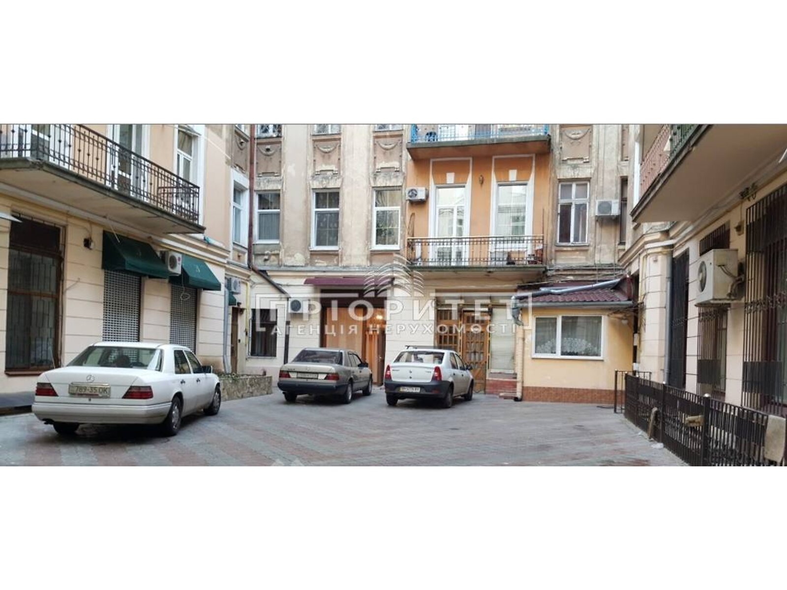 Продаж двокімнатної квартири в Одесі, на вул. Дерибасівська, район Приморський фото 1