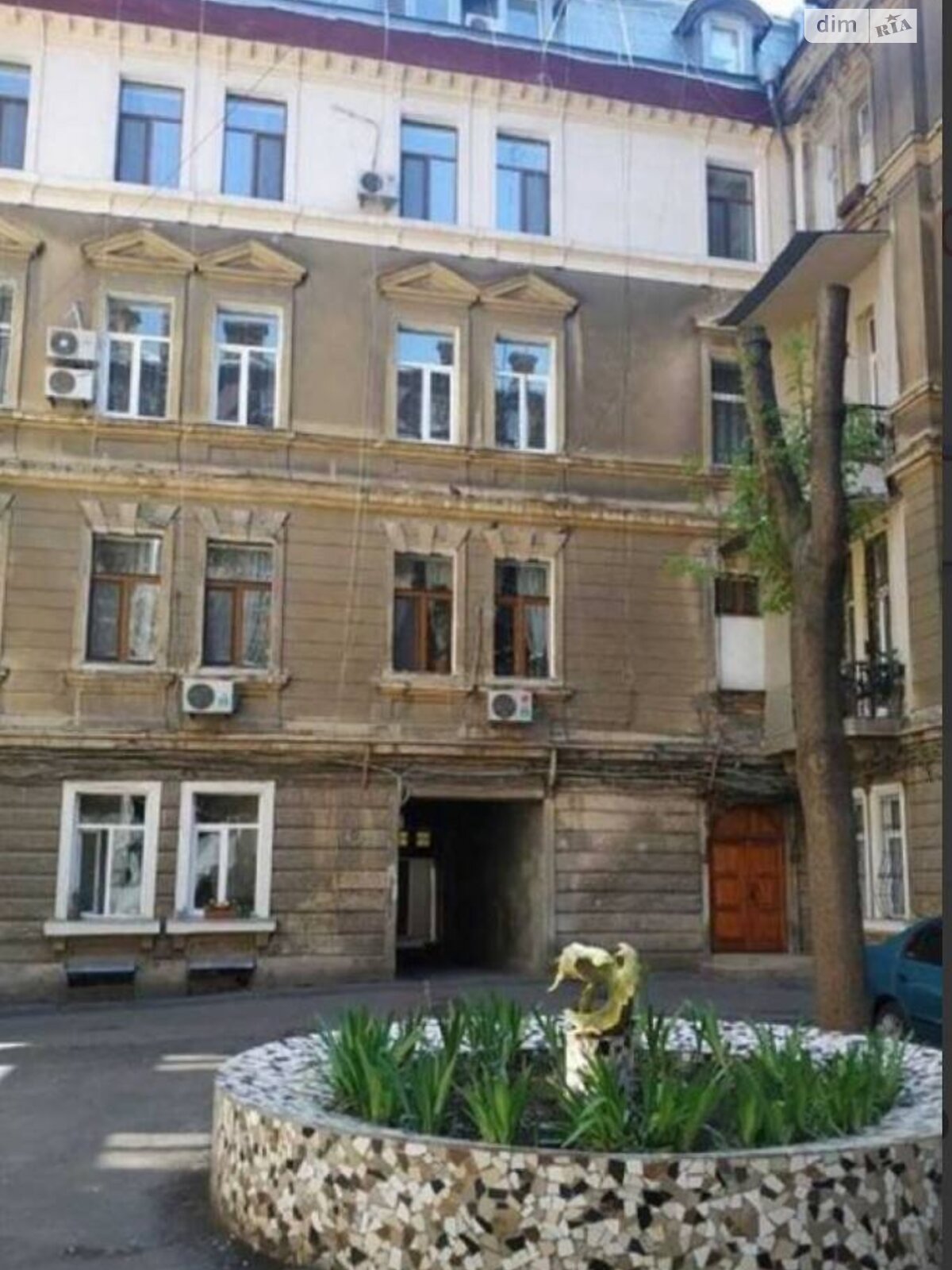 Продаж трикімнатної квартири в Одесі, на вул. Дерибасівська, район Приморський фото 1 Продаж трикімнатної квартири в Одесі, на вул. Дерибасівська, район Приморський фото 1