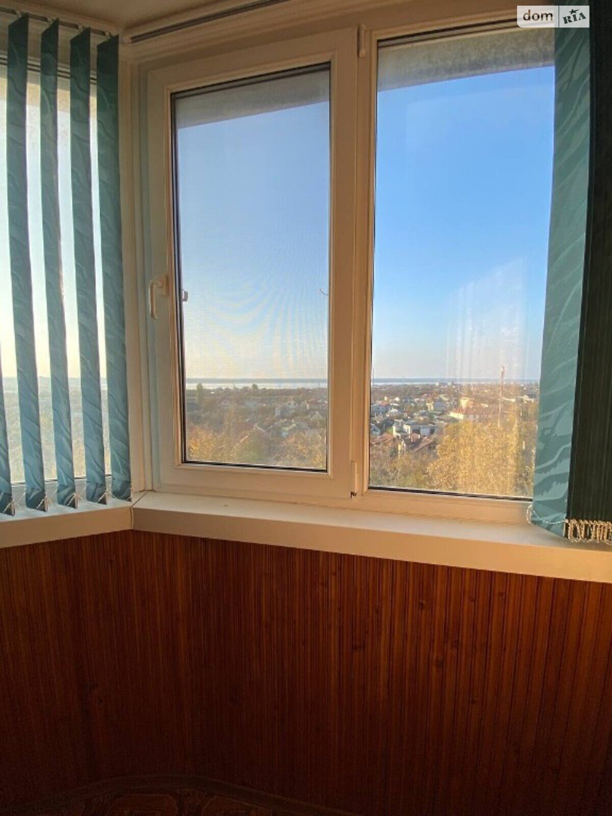 Продажа трехкомнатной квартиры в Одессе, на просп. Добровольского 70, район Пересыпский фото 1