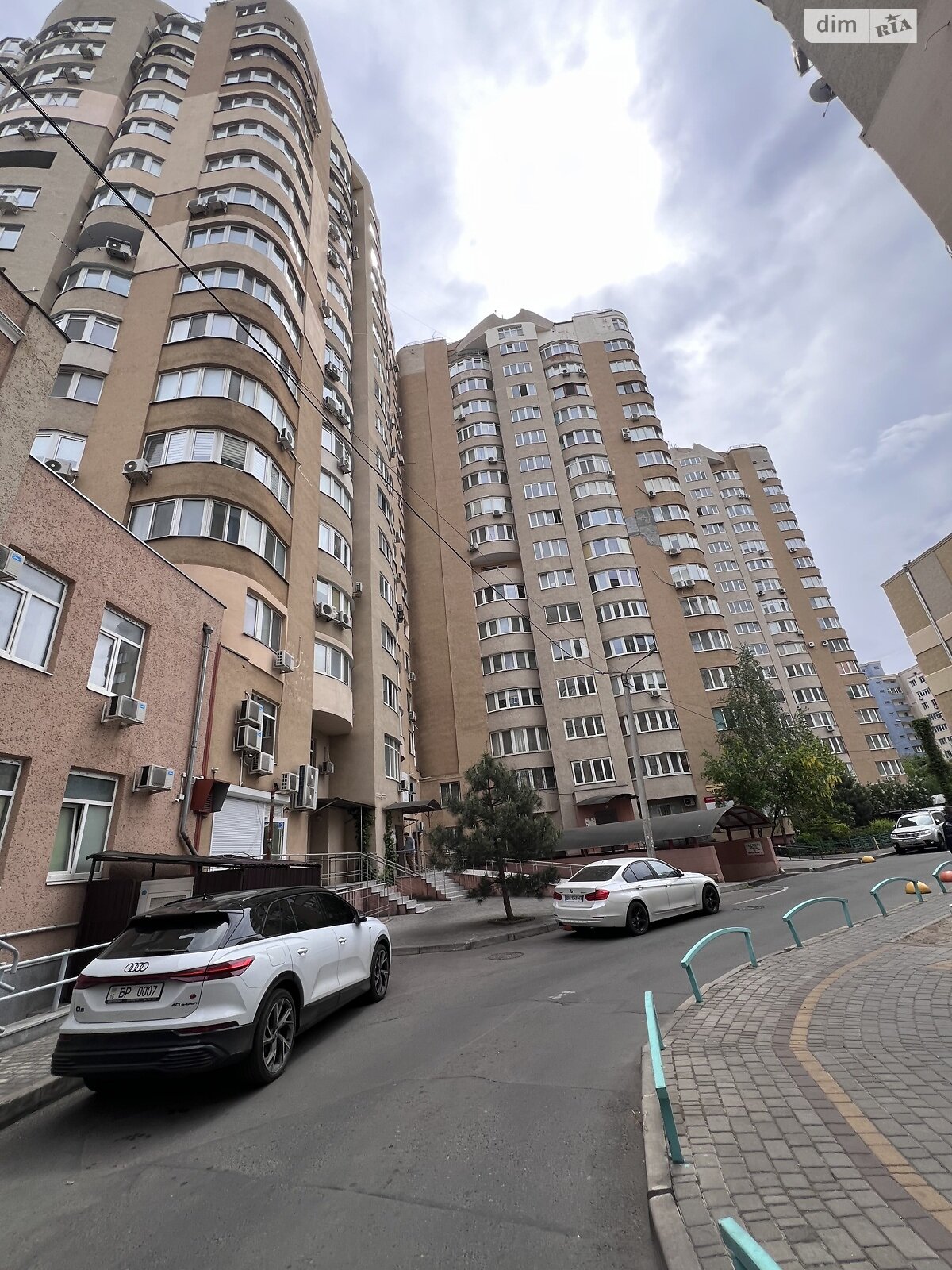 Продажа двухкомнатной квартиры в Одессе, на ул. Добровольцев 10/1, район Приморский фото 1 Продажа двухкомнатной квартиры в Одессе, на ул. Добровольцев 10/1, район Приморский фото 1