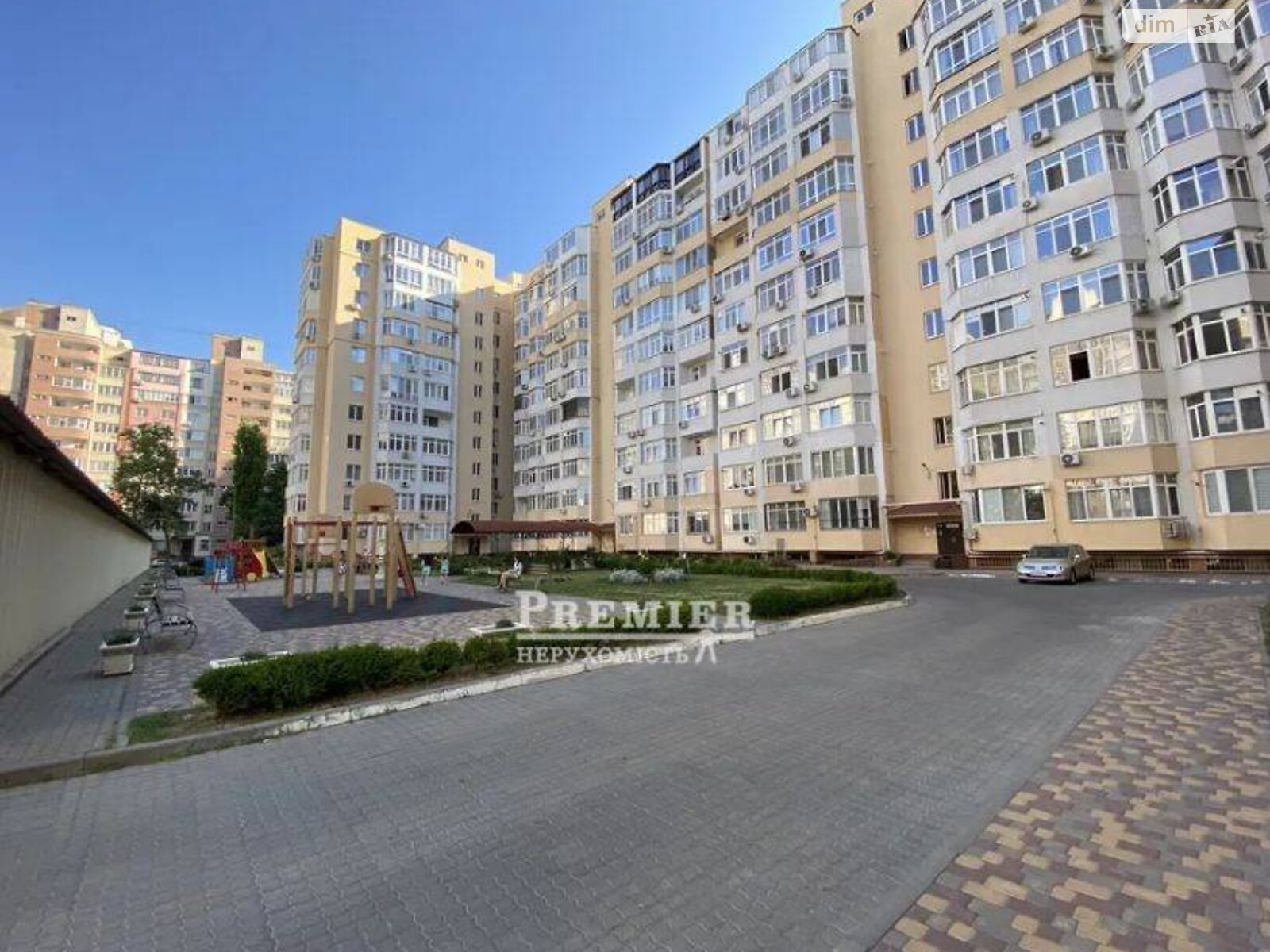 Продаж двокімнатної квартири в Одесі, на вул. Добровольців, район Приморський фото 1 Продаж двокімнатної квартири в Одесі, на вул. Добровольців, район Приморський фото 1