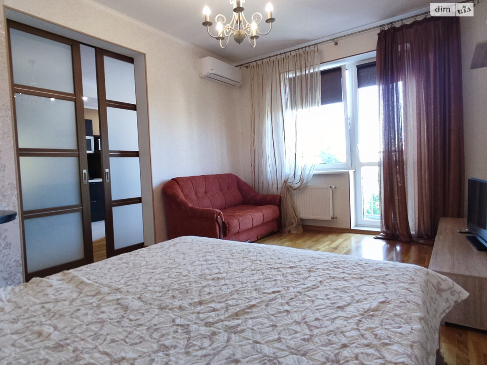 Продаж однокімнатної квартири в Одесі, на вул. Добровольців, район Приморський фото 1 Продаж однокімнатної квартири в Одесі, на вул. Добровольців, район Приморський фото 1