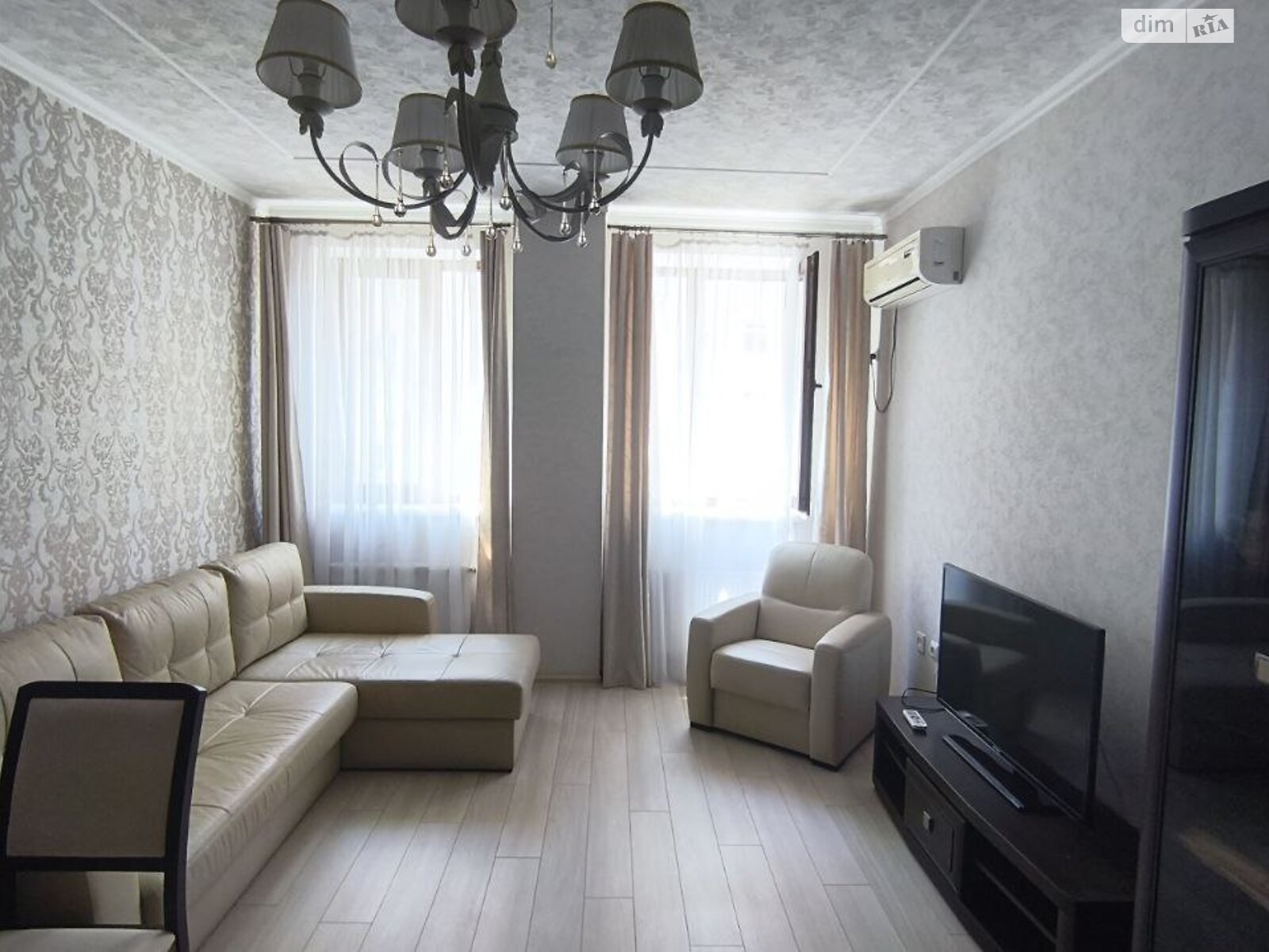 Продаж однокімнатної квартири в Одесі, на вул. Добровольців, район Приморський фото 1 Продаж однокімнатної квартири в Одесі, на вул. Добровольців, район Приморський фото 1