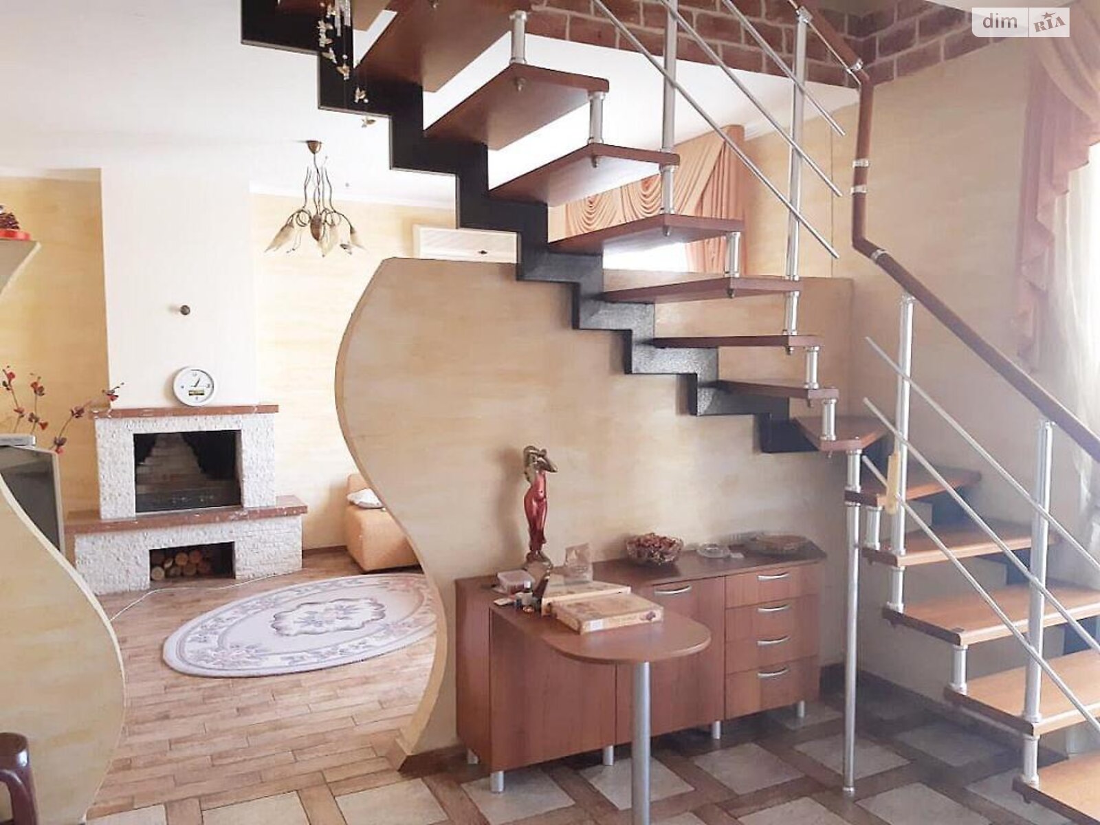 Продажа четырехкомнатной квартиры в Одессе, на ул. Добровольцев 10Б, район Приморский фото 1