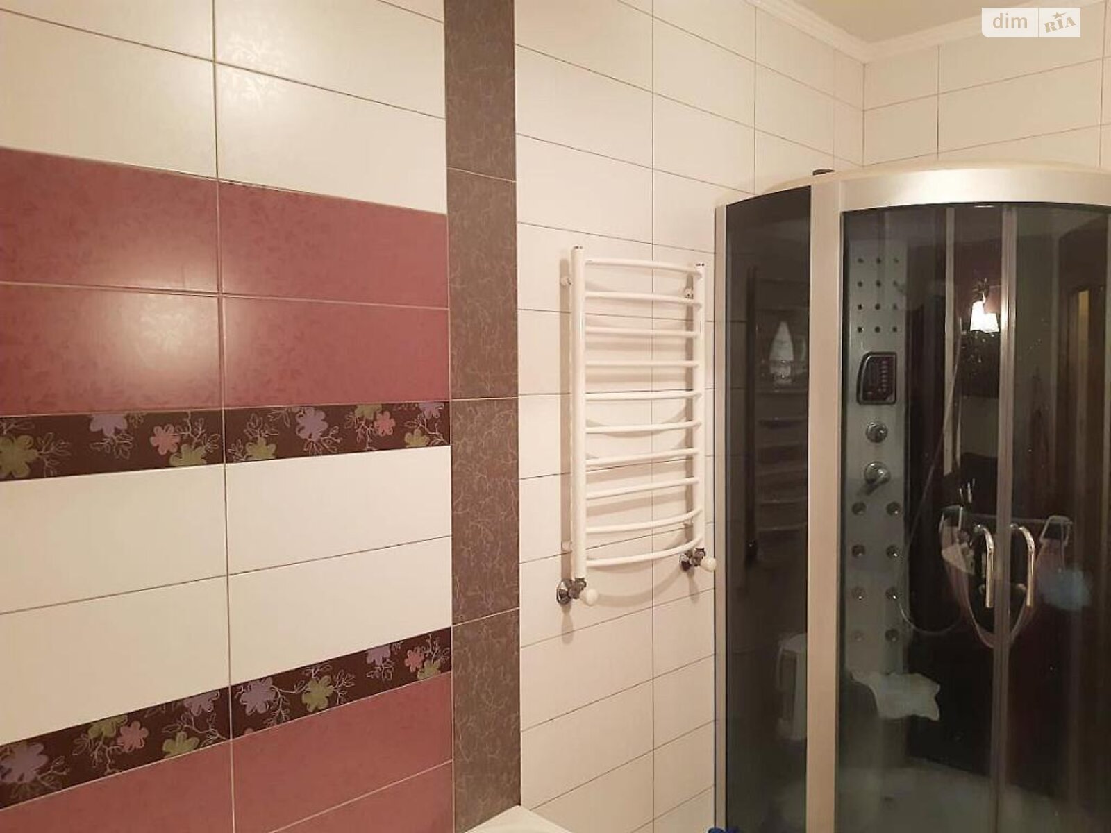 Продажа четырехкомнатной квартиры в Одессе, на ул. Добровольцев 10Б, район Приморский фото 1