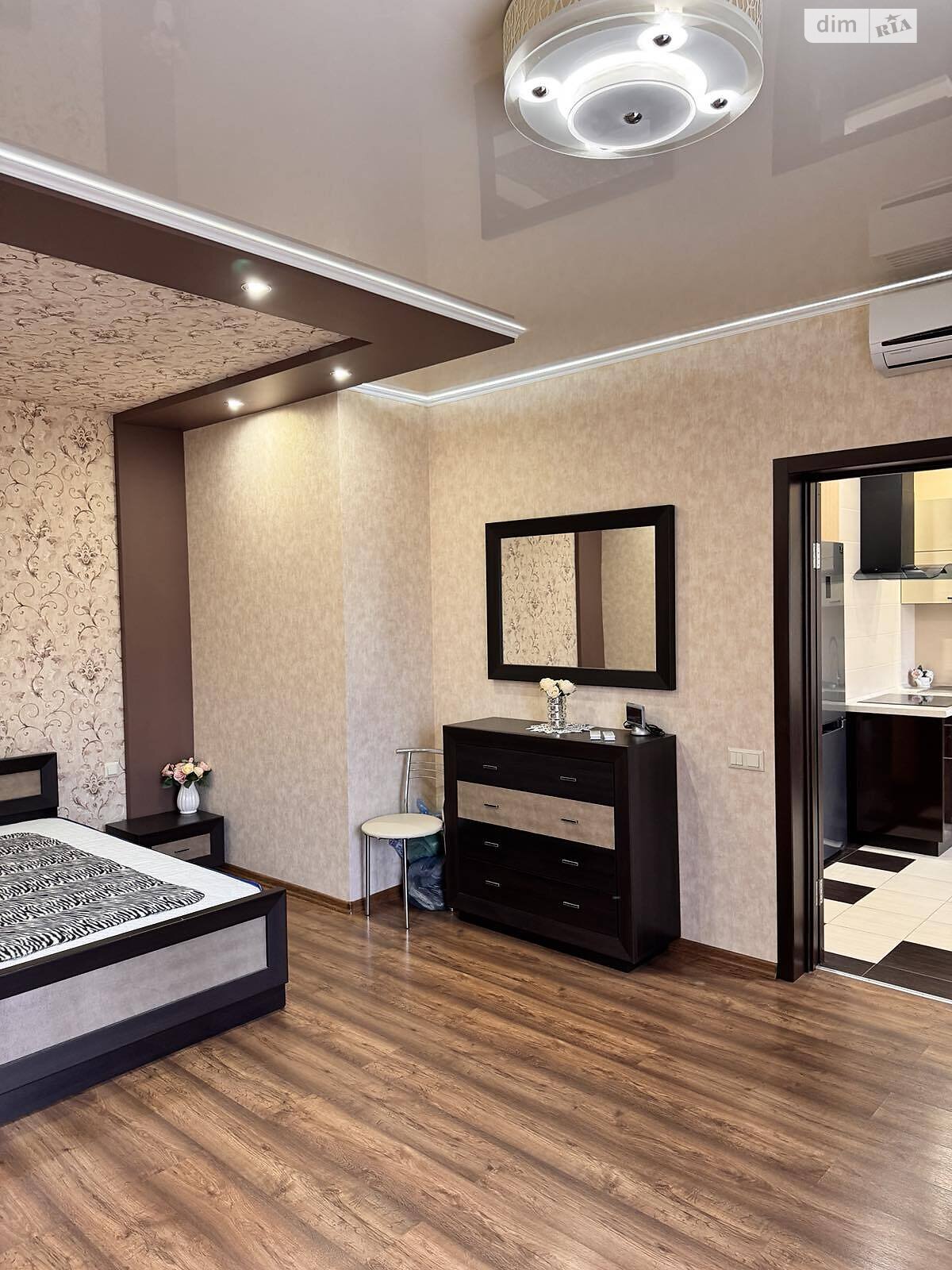 Продаж однокімнатної квартири в Одесі, на вул. Добровольців 10/6 корпус 2, район Приморський фото 1